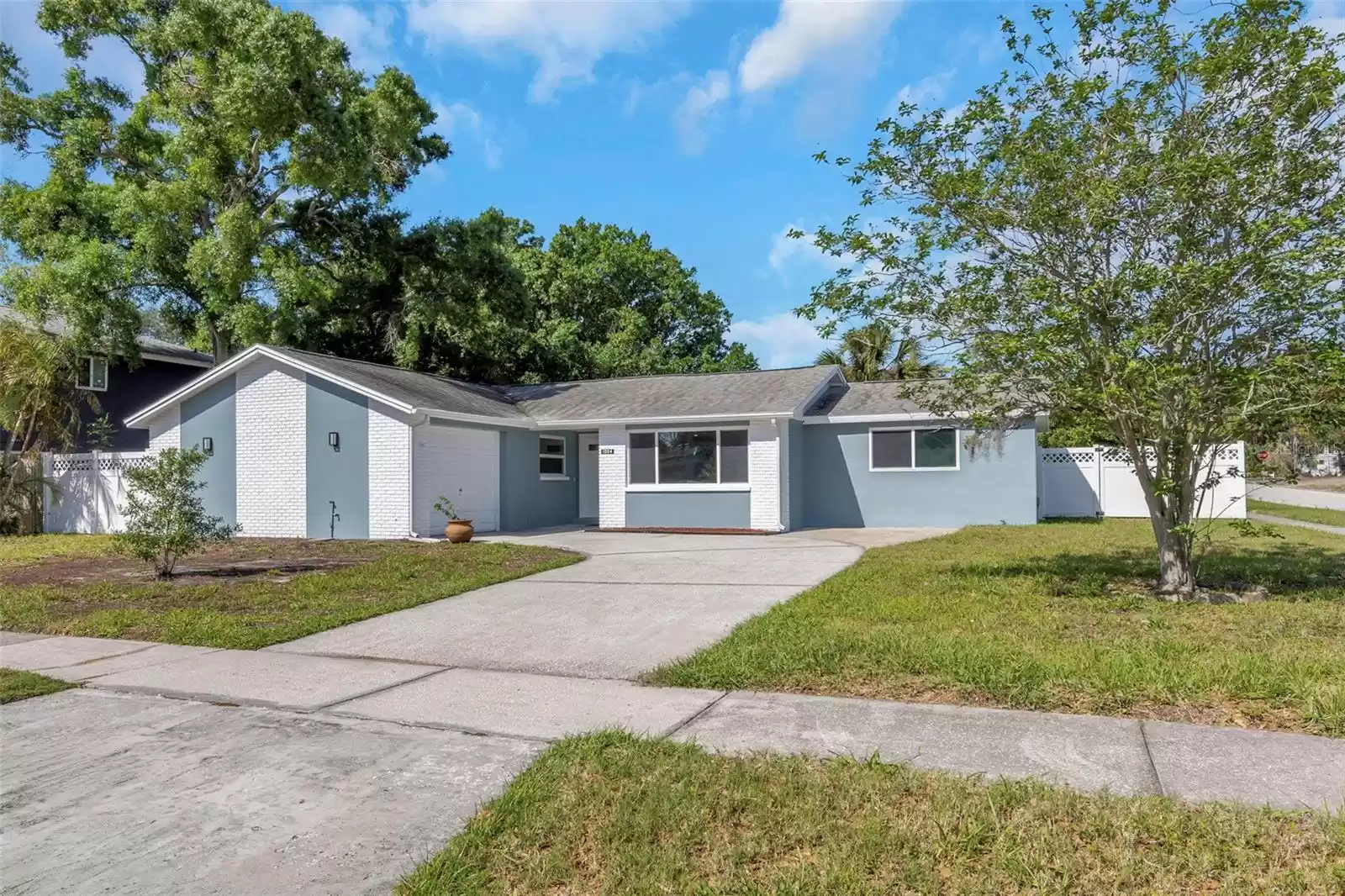 1004 GREENLEAF WAY, TARPON SPRINGS, Florida 34689, 3 Bedrooms Bedrooms, ,2 BathroomsBathrooms,Residential,For Sale,GREENLEAF,MFRG5080650