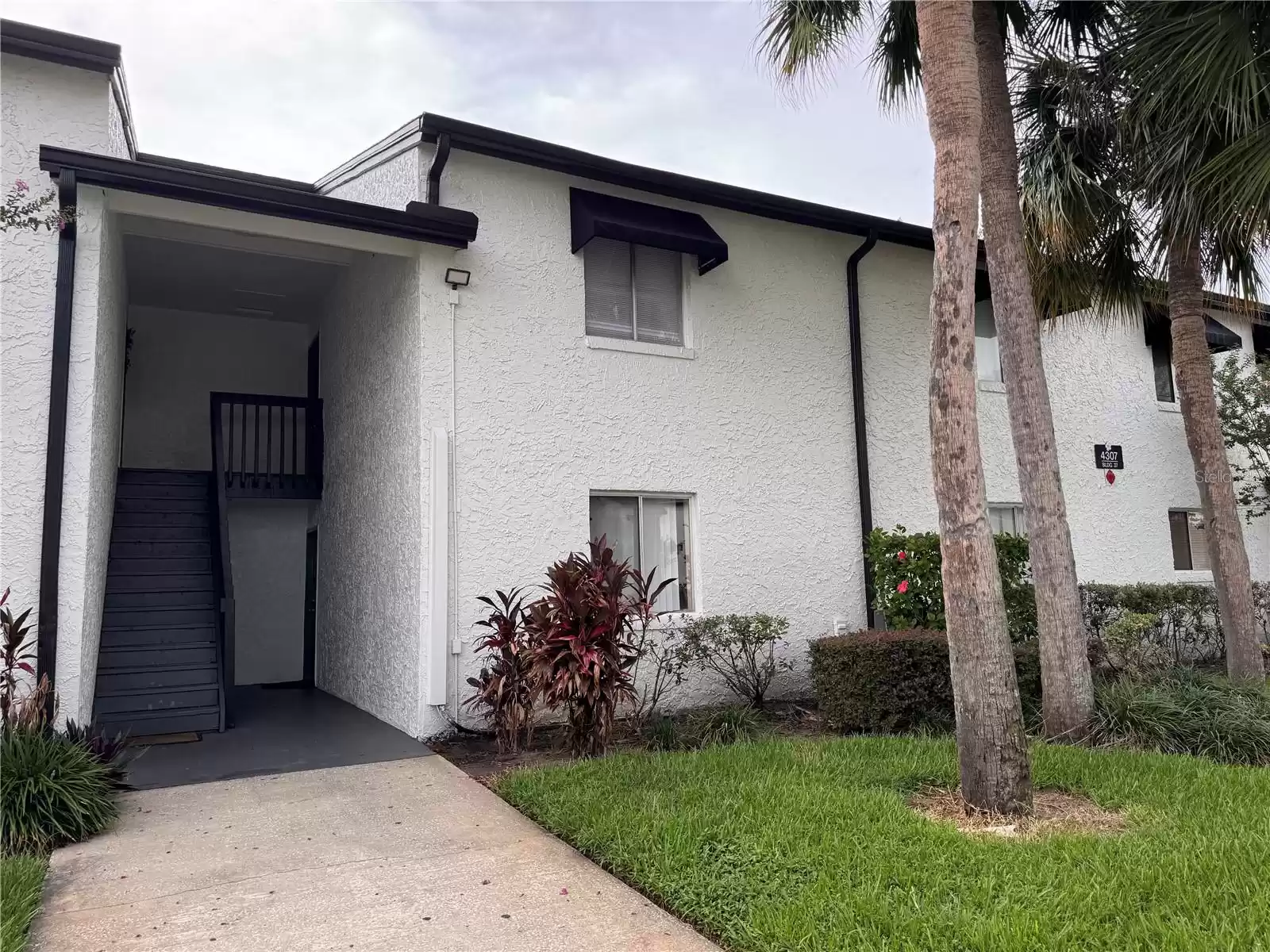 4307 SEMORAN BOULEVARD, ORLANDO, Florida 32822, 3 Bedrooms Bedrooms, ,2 BathroomsBathrooms,Residential,For Sale,SEMORAN,MFRG5083505