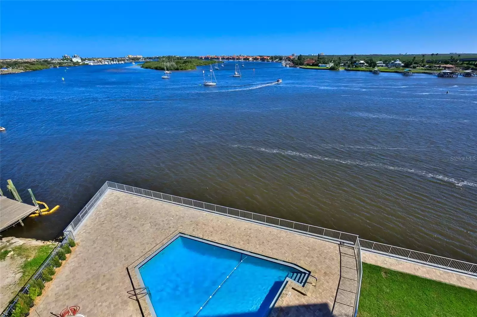 101 RIVERSIDE DRIVE, NEW SMYRNA BEACH, Florida 32168, 2 Bedrooms Bedrooms, ,1 BathroomBathrooms,Residential,For Sale,RIVERSIDE,MFRO6215052