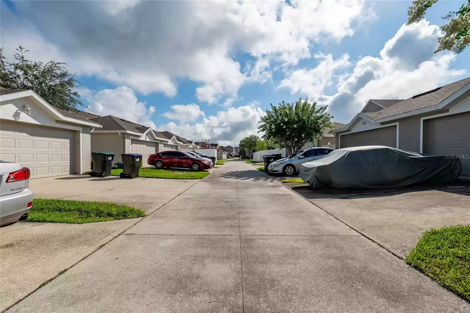 3937 CLEARY WAY, ORLANDO, Florida 32828, 3 Bedrooms Bedrooms, ,2 BathroomsBathrooms,Residential,For Sale,CLEARY,MFRO6204873