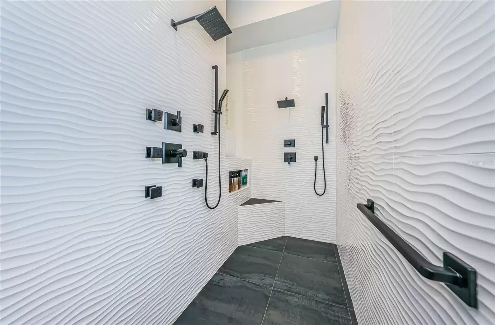 Primary suite walk in shower - accessible