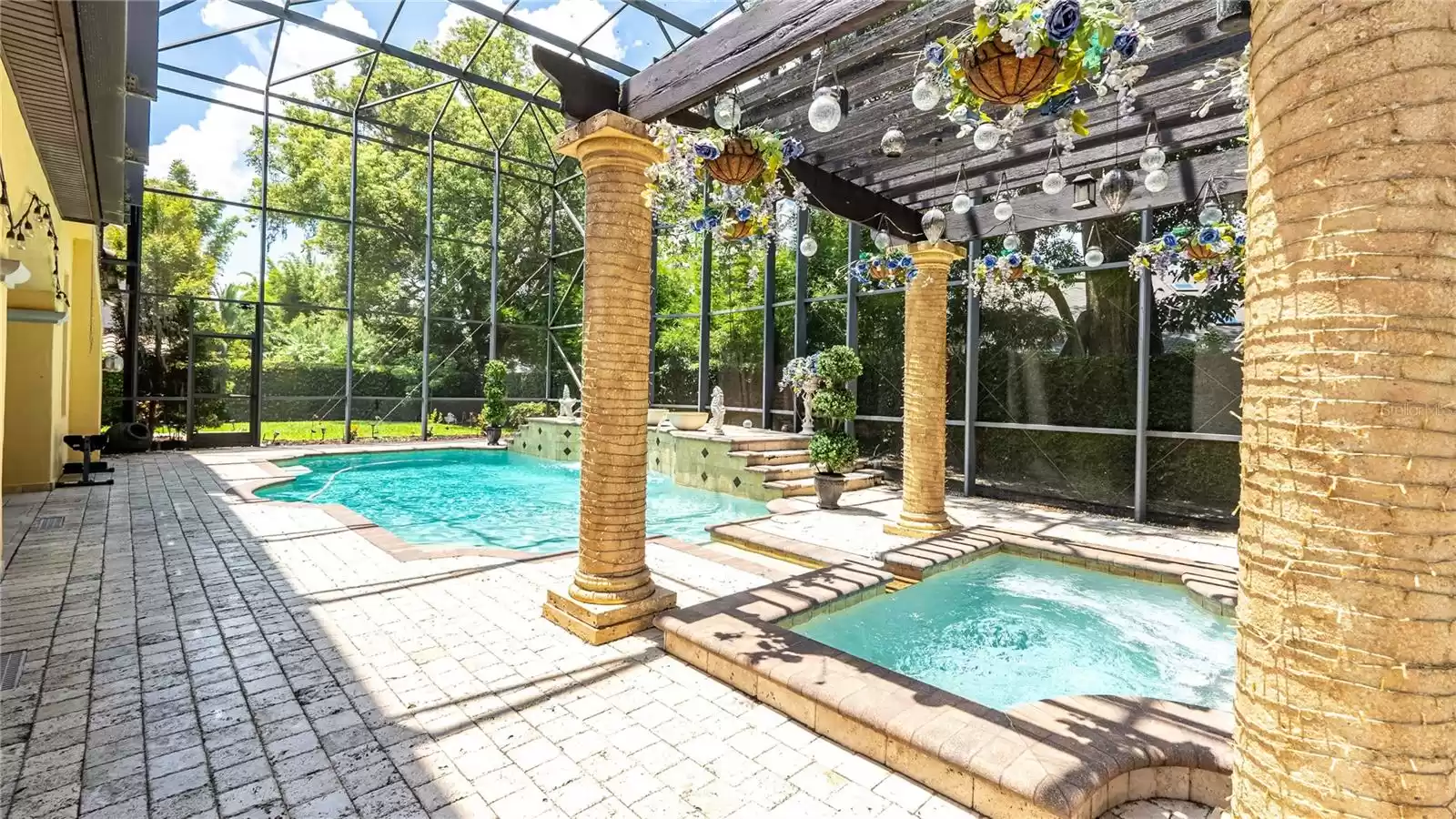 227 MAISON COURT, ALTAMONTE SPRINGS, Florida 32714, 4 Bedrooms Bedrooms, ,3 BathroomsBathrooms,Residential,For Sale,MAISON,MFRO6214720