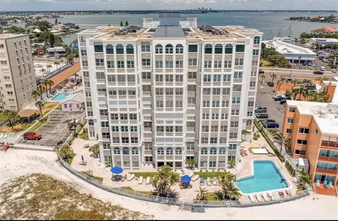 ST PETE BEACH, Florida 33706, 2 Bedrooms Bedrooms, ,2 BathroomsBathrooms,Residential Lease,For Rent,MFRU8246648