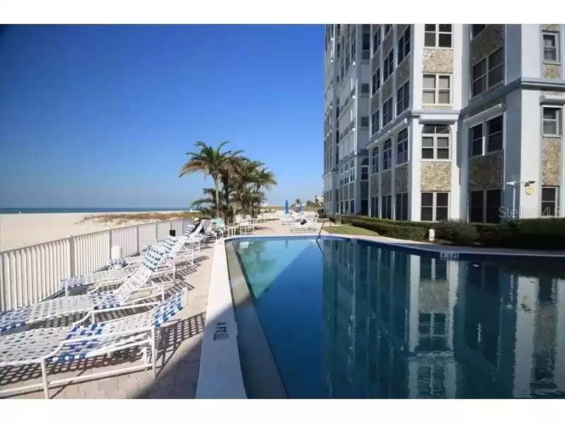 ST PETE BEACH, Florida 33706, 2 Bedrooms Bedrooms, ,2 BathroomsBathrooms,Residential Lease,For Rent,MFRU8246648