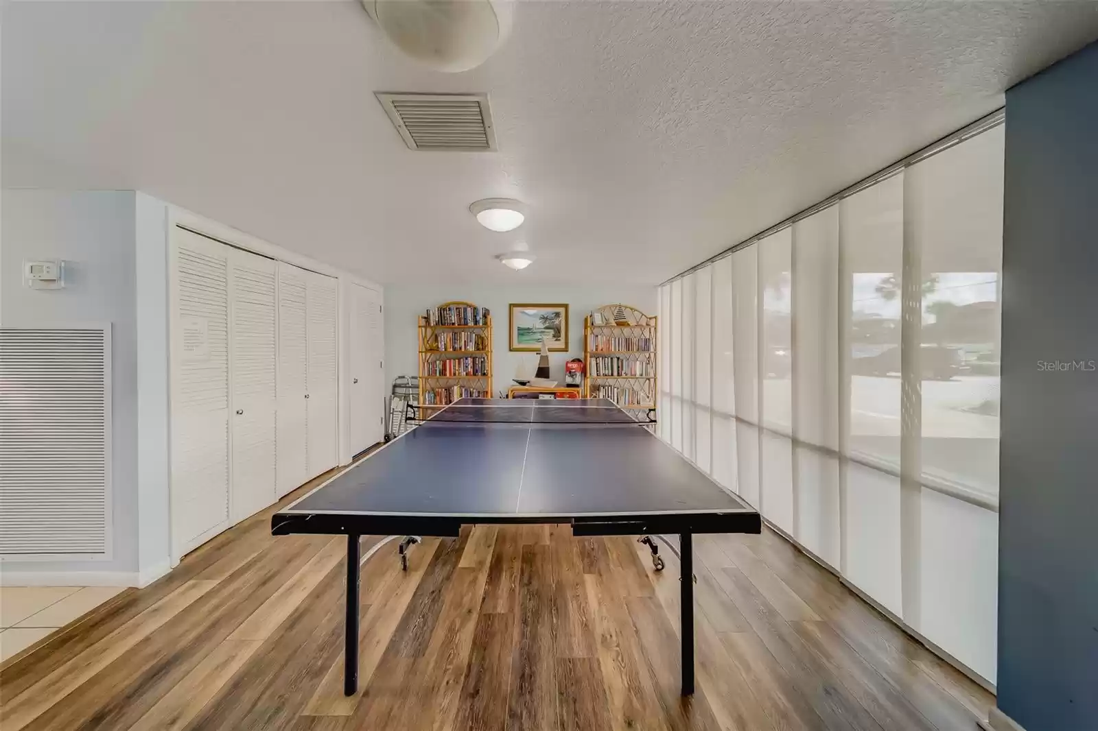 Game Room and Library in Lobby