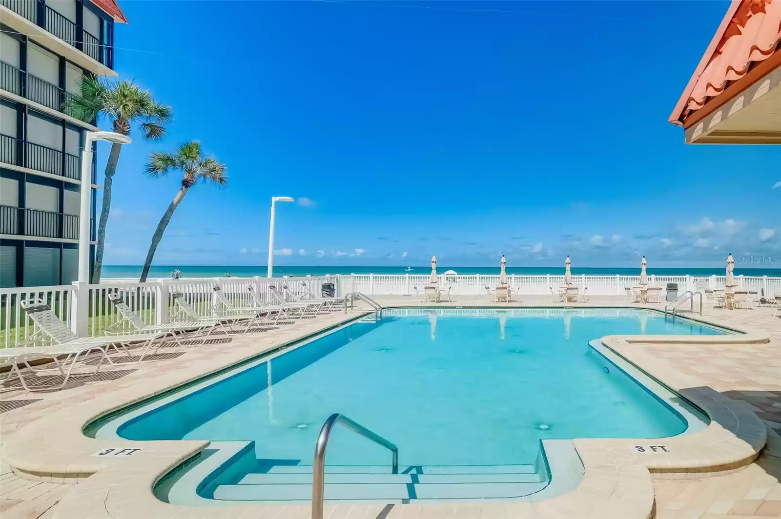 17580 GULF BOULEVARD, REDINGTON SHORES, Florida 33708, 2 Bedrooms Bedrooms, ,2 BathroomsBathrooms,Residential Lease,For Rent,GULF,MFRU8246957