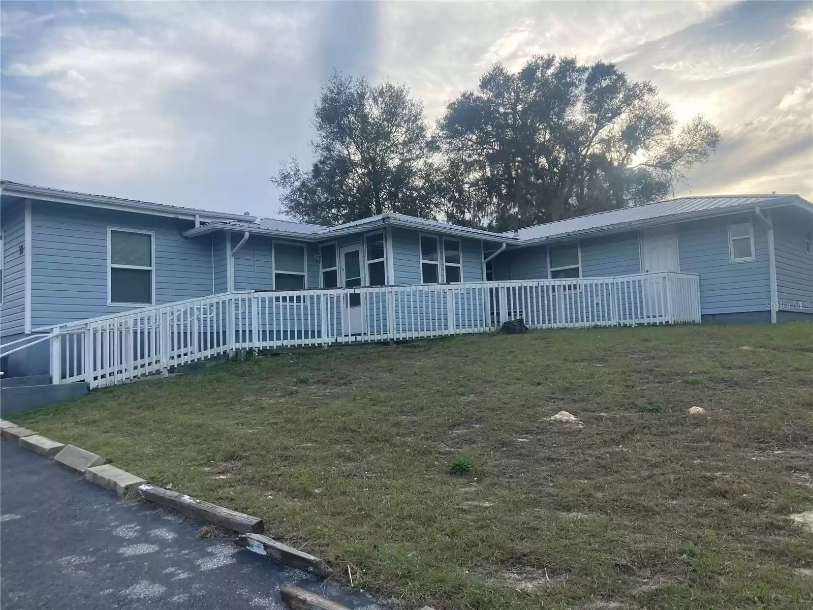 4748 US HIGHWAY 17, DE LEON SPRINGS, Florida 32130, 3 Bedrooms Bedrooms, ,3 BathroomsBathrooms,Residential Lease,For Rent,US HIGHWAY 17,MFRO6215391