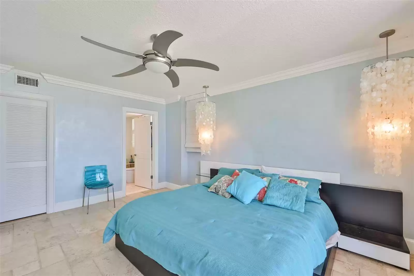 5396 GULF BOULEVARD, ST PETERSBURG BEACH, Florida 33706, 2 Bedrooms Bedrooms, ,2 BathroomsBathrooms,Residential Lease,For Rent,GULF,MFRT3534775