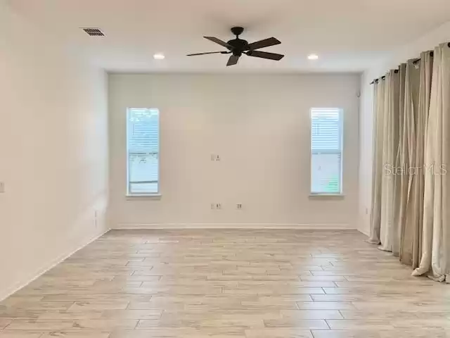 17107 HARBOR OAK PARKWAY, WINTER GARDEN, Florida 34787, 3 Bedrooms Bedrooms, ,2 BathroomsBathrooms,Residential Lease,For Rent,HARBOR OAK,MFRS5107113