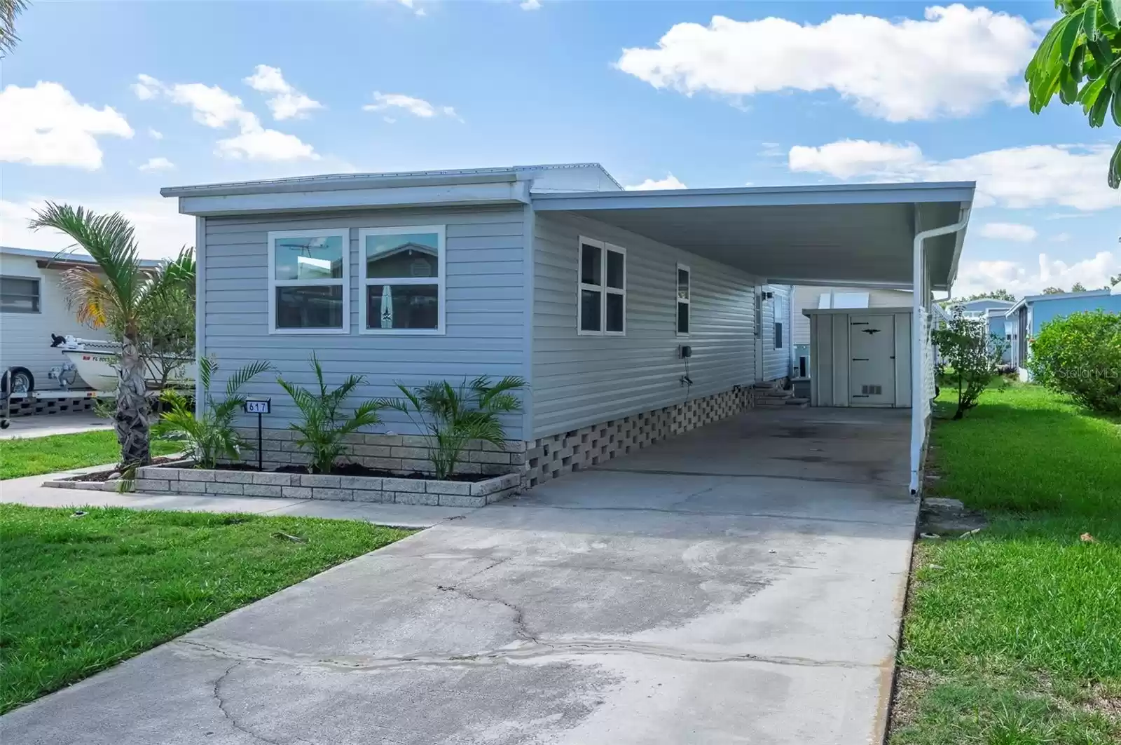 Front drive to carport