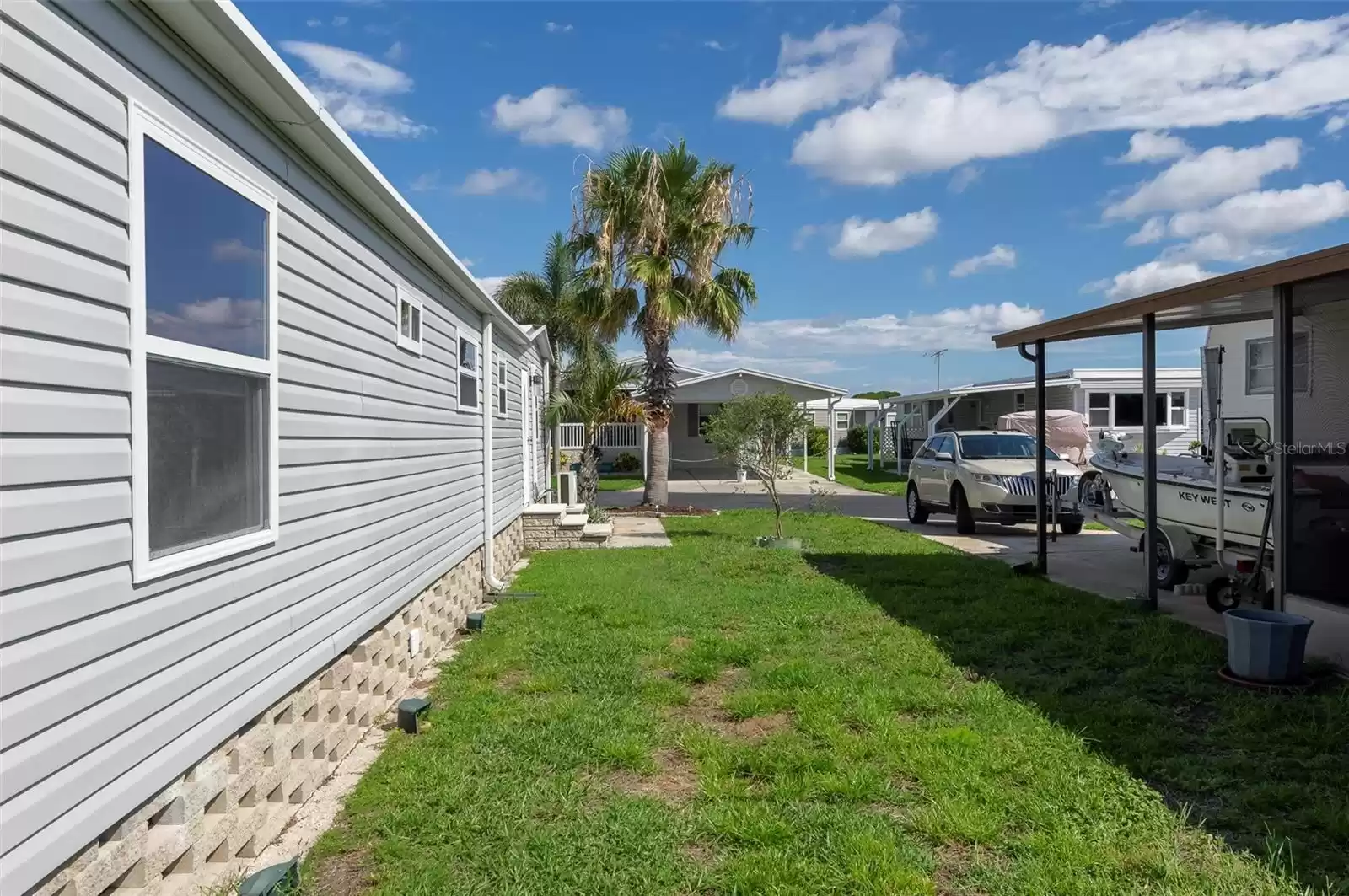 617 MOUNT LANCASTER AVENUE, ST PETERSBURG, Florida 33702, 2 Bedrooms Bedrooms, ,1 BathroomBathrooms,Residential,For Sale,MOUNT LANCASTER,MFRU8247416