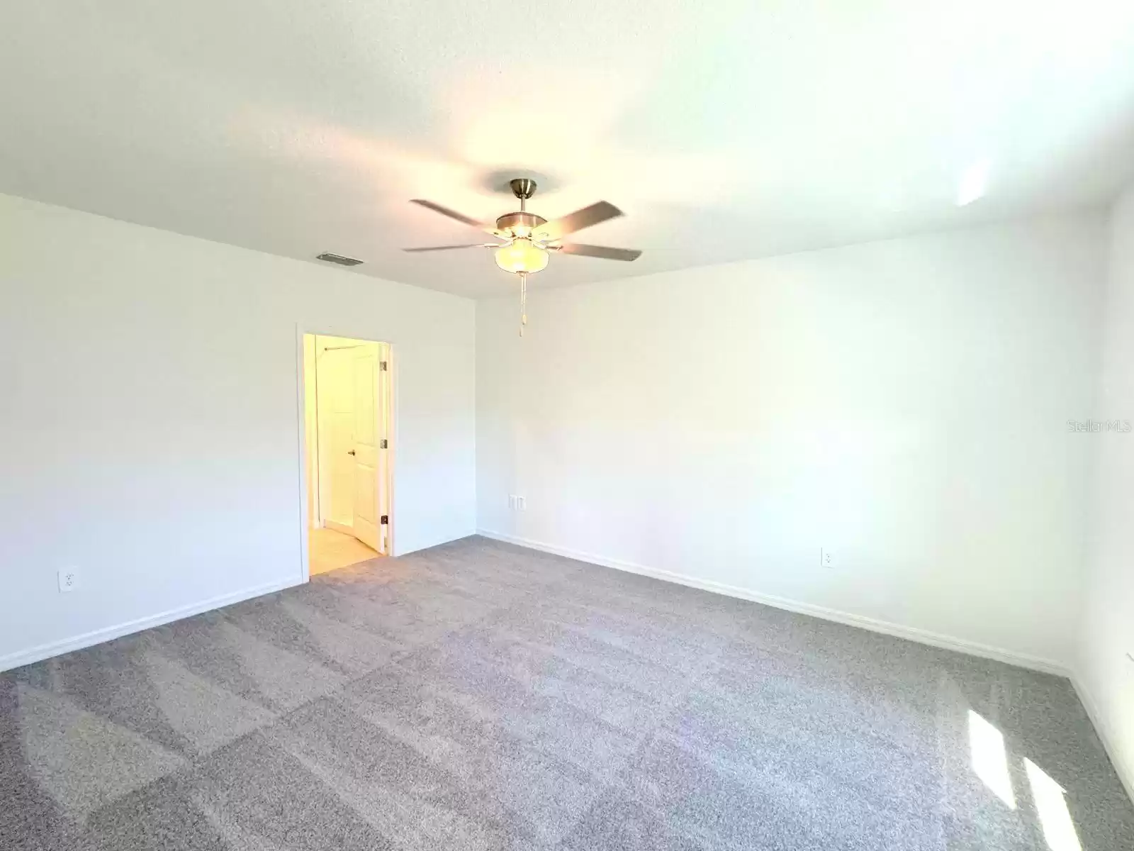 11476 RADIANT SHORE LOOP, SAN ANTONIO, Florida 33576, 5 Bedrooms Bedrooms, ,2 BathroomsBathrooms,Residential Lease,For Rent,RADIANT SHORE,MFRT3535595