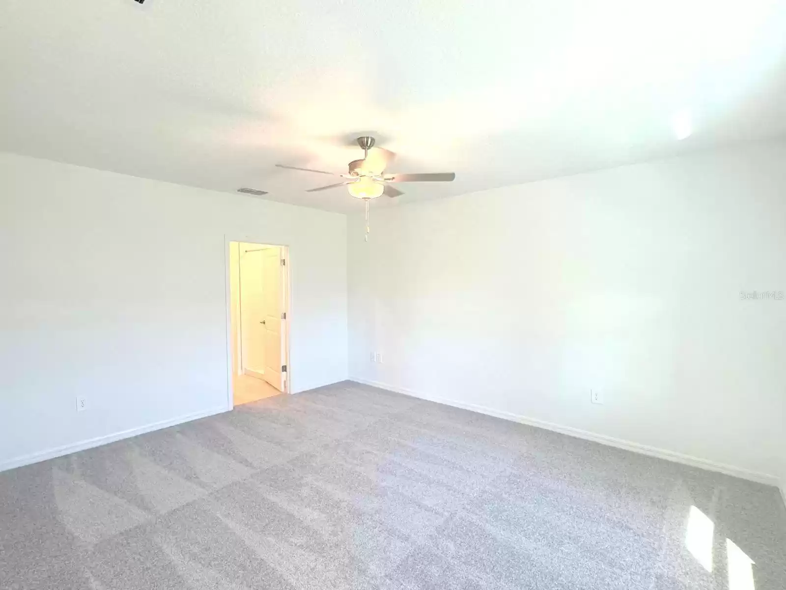 11476 RADIANT SHORE LOOP, SAN ANTONIO, Florida 33576, 5 Bedrooms Bedrooms, ,2 BathroomsBathrooms,Residential Lease,For Rent,RADIANT SHORE,MFRT3535595