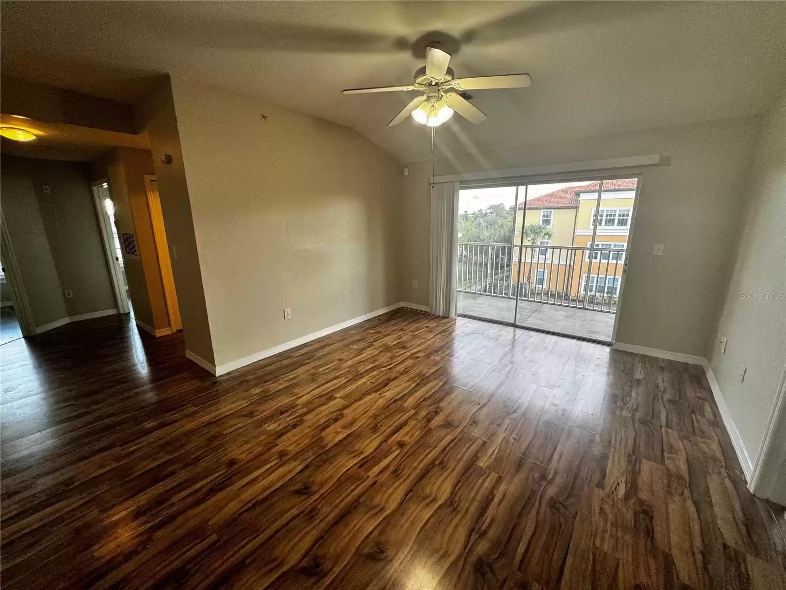 5455 VINELAND ROAD, ORLANDO, Florida 32811, 3 Bedrooms Bedrooms, ,2 BathroomsBathrooms,Residential,For Sale,VINELAND,MFRO6215158