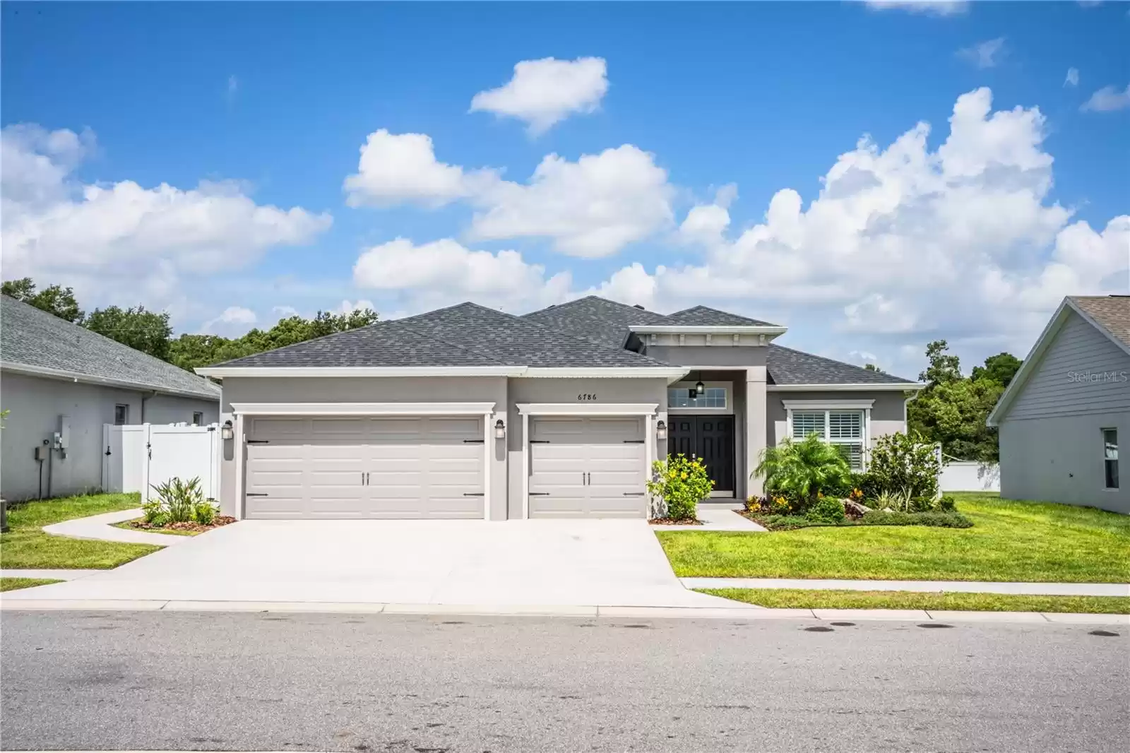 6786 MOSSY OAK LANE, LAKELAND, Florida 33810, 4 Bedrooms Bedrooms, ,3 BathroomsBathrooms,Residential,For Sale,MOSSY OAK,MFRL4945575