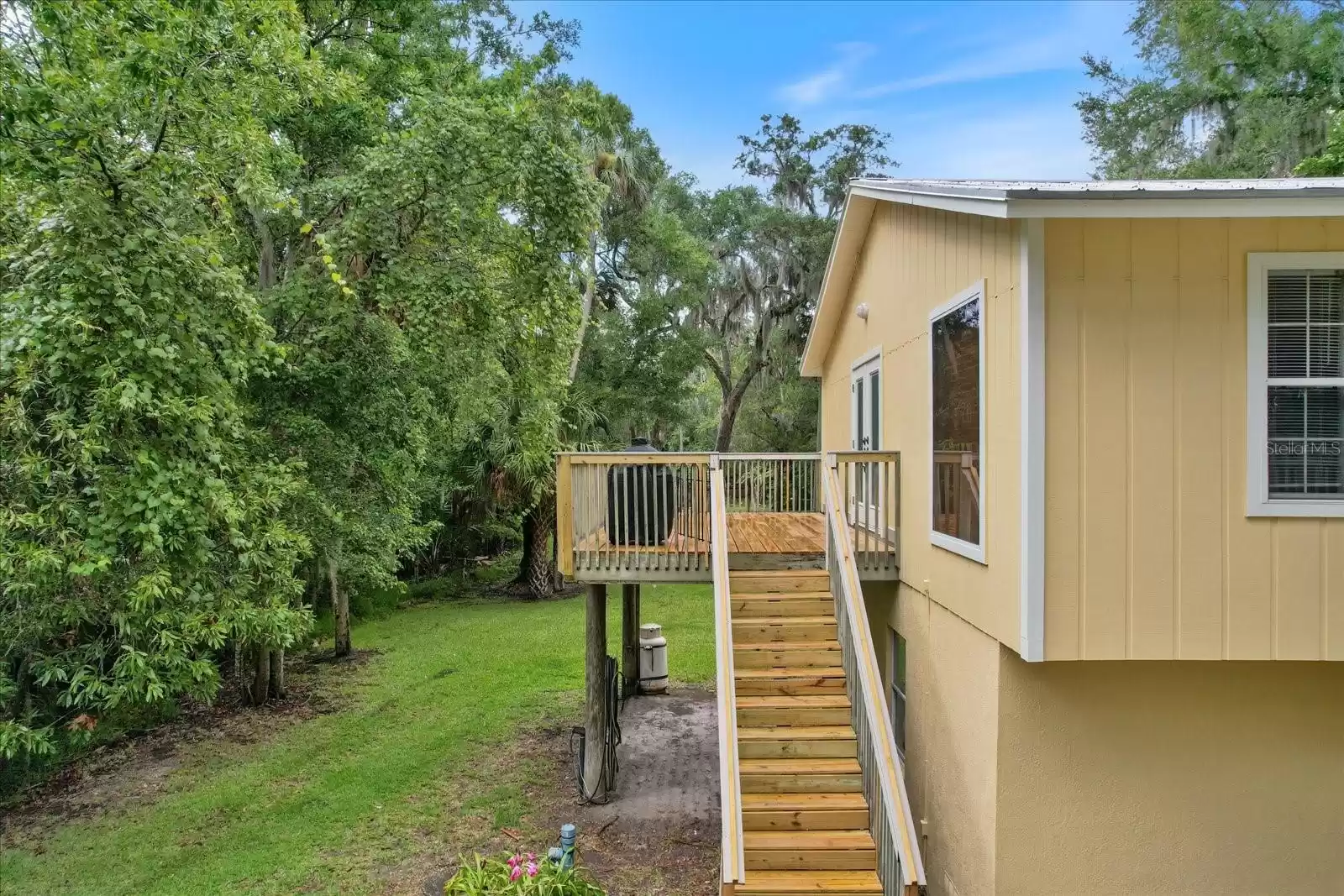 10551 NEW YORK STREET, HOMOSASSA, Florida 34448, 2 Bedrooms Bedrooms, ,2 BathroomsBathrooms,Residential,For Sale,NEW YORK,MFRT3535887