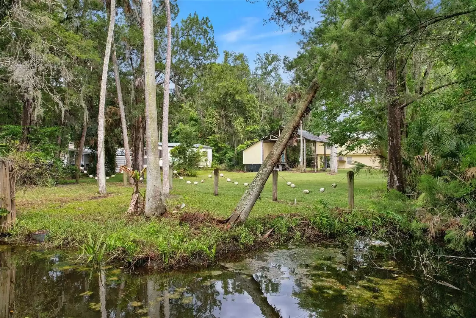 10551 NEW YORK STREET, HOMOSASSA, Florida 34448, 2 Bedrooms Bedrooms, ,2 BathroomsBathrooms,Residential,For Sale,NEW YORK,MFRT3535887