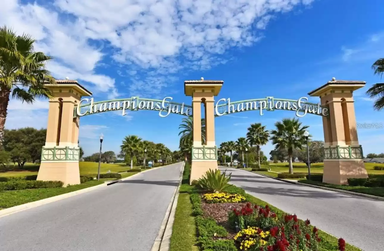 8985 CABOT CLIFFS DRIVE, DAVENPORT, Florida 33896, 5 Bedrooms Bedrooms, ,4 BathroomsBathrooms,Residential,For Sale,CABOT CLIFFS,MFRS5107234