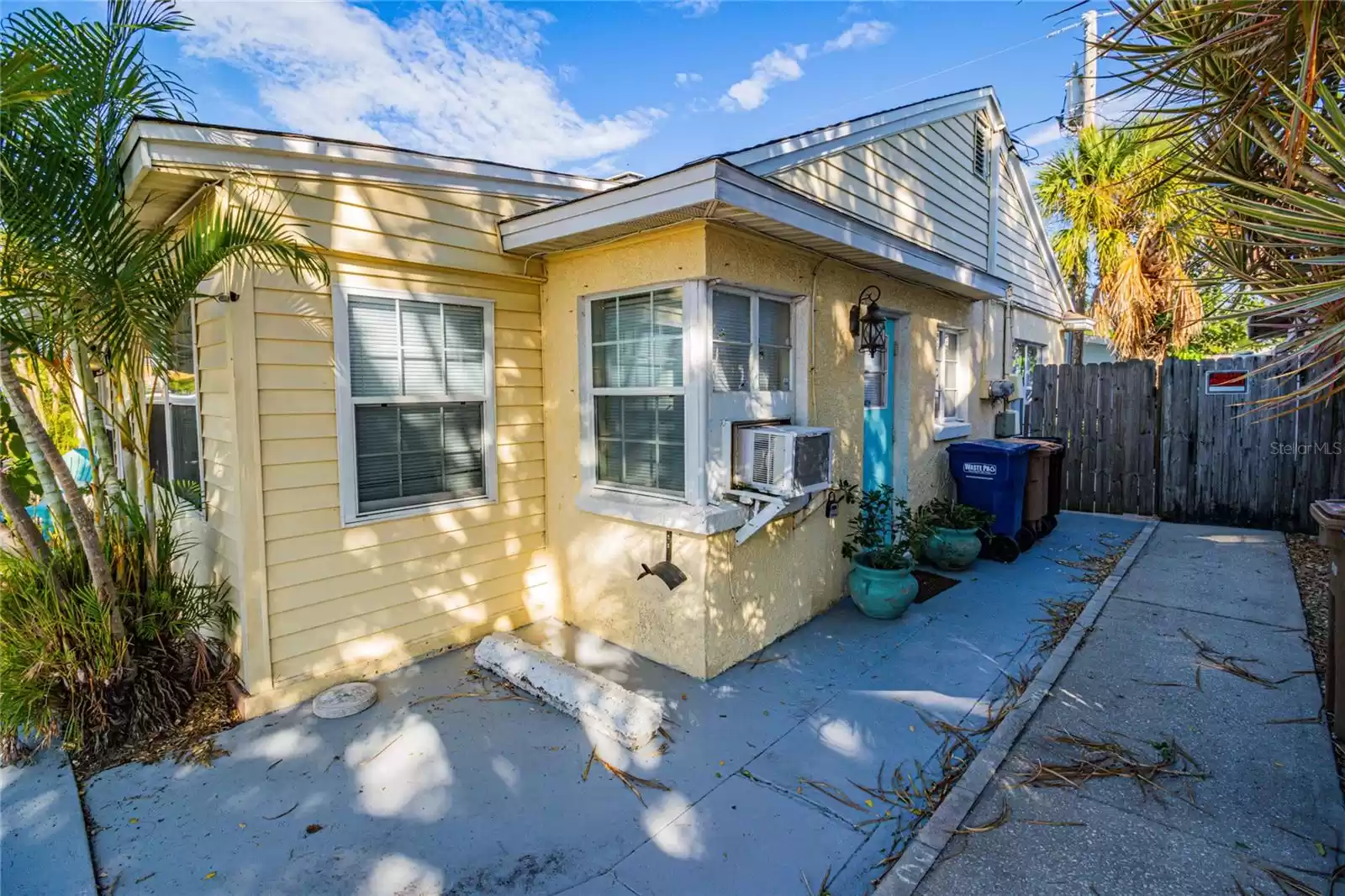 78 146TH AVENUE, MADEIRA BEACH, Florida 33708, 1 Bedroom Bedrooms, ,1 BathroomBathrooms,Residential Lease,For Rent,146TH,MFRL4945646