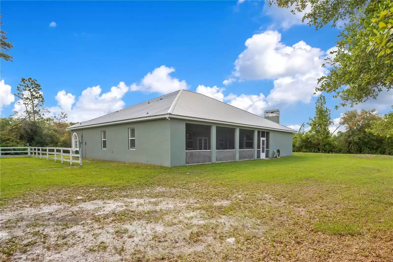 3335 RIVERHEAD DRIVE, DELTONA, Florida 32738, 4 Bedrooms Bedrooms, ,2 BathroomsBathrooms,Residential,For Sale,RIVERHEAD,MFRT3535911