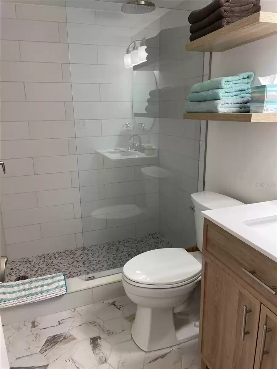 5702 LA PUERTA DEL SOL BOULEVARD, ST PETERSBURG, Florida 33715, 2 Bedrooms Bedrooms, ,2 BathroomsBathrooms,Residential Lease,For Rent,LA PUERTA DEL SOL,MFRU8247383