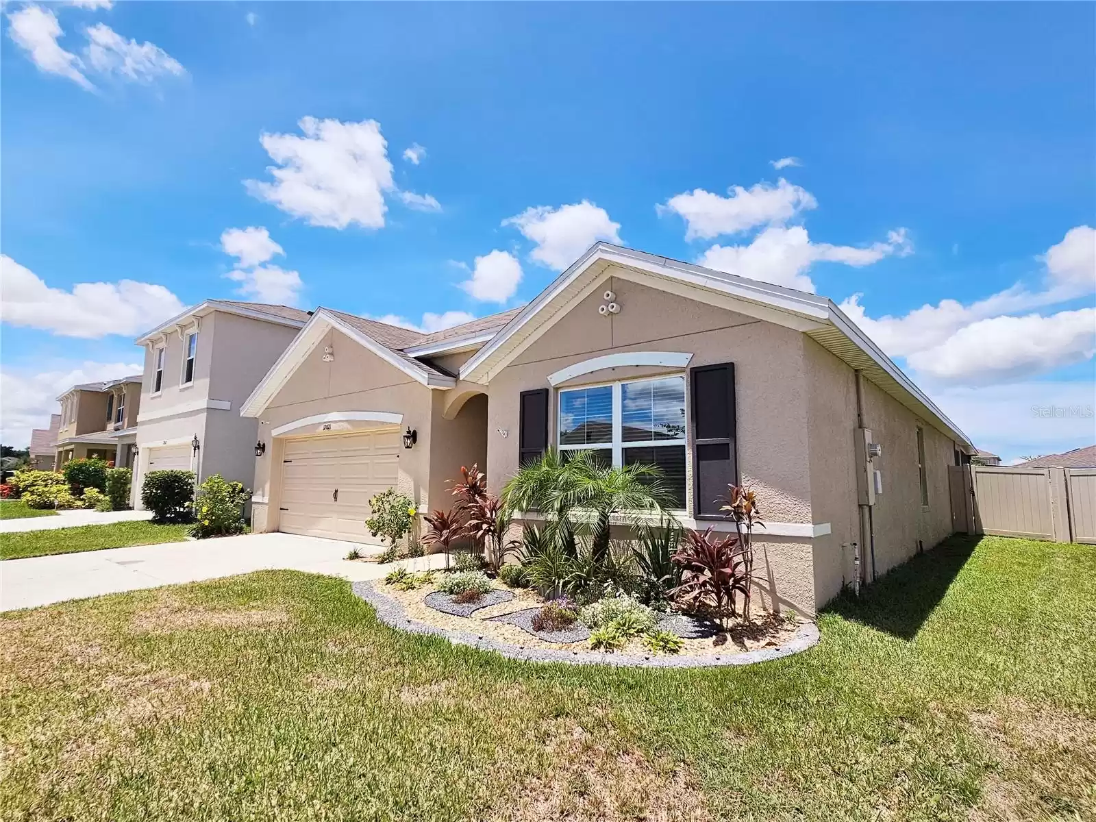 12021 GILLINGHAM HARBOR LANE, GIBSONTON, Florida 33534, 4 Bedrooms Bedrooms, ,2 BathroomsBathrooms,Residential,For Sale,GILLINGHAM HARBOR,MFRN6133539