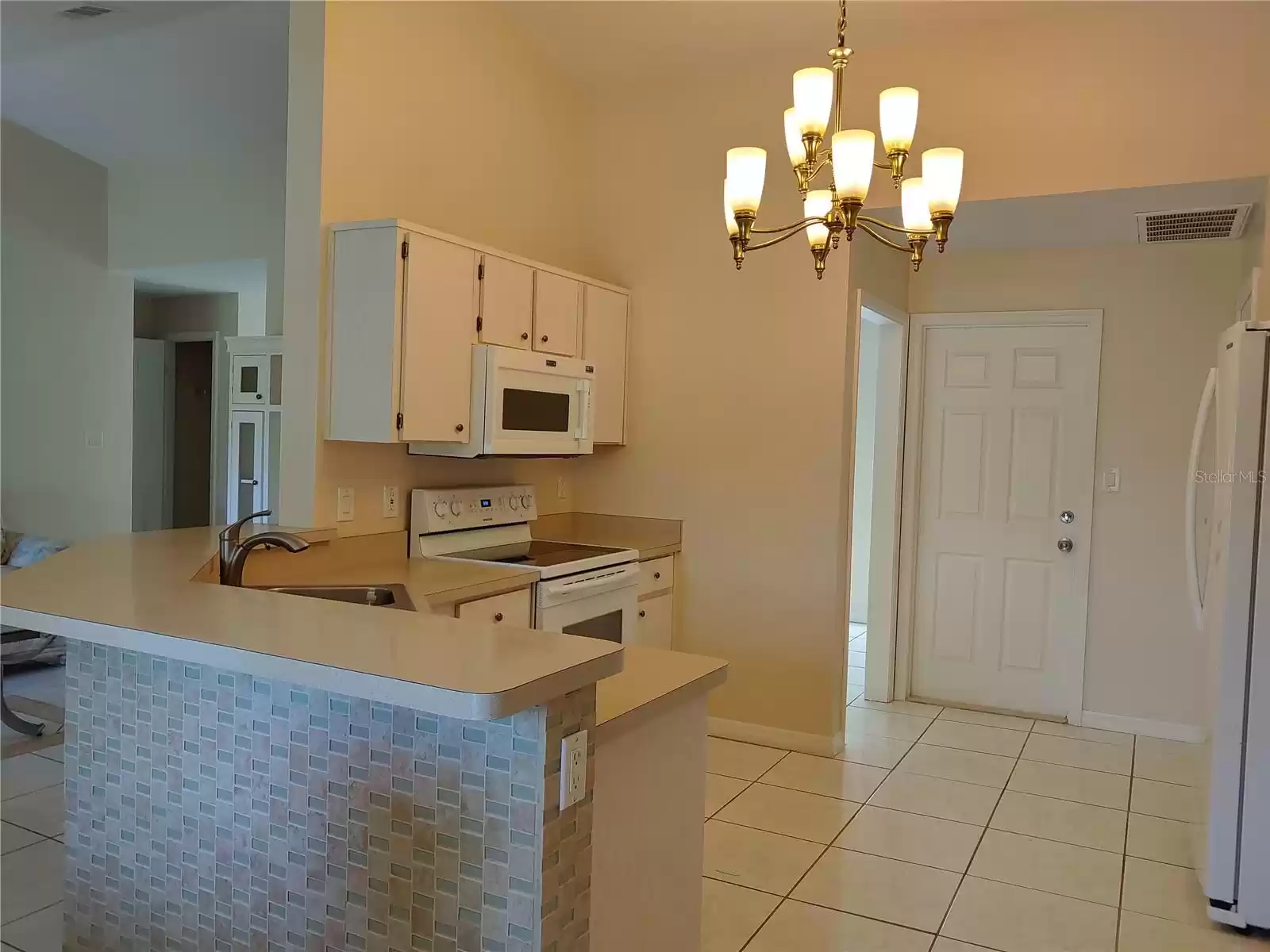 2825 CAMOMILE DRIVE, ORLANDO, Florida 32837, 4 Bedrooms Bedrooms, ,2 BathroomsBathrooms,Residential Lease,For Rent,CAMOMILE,MFRO6217427