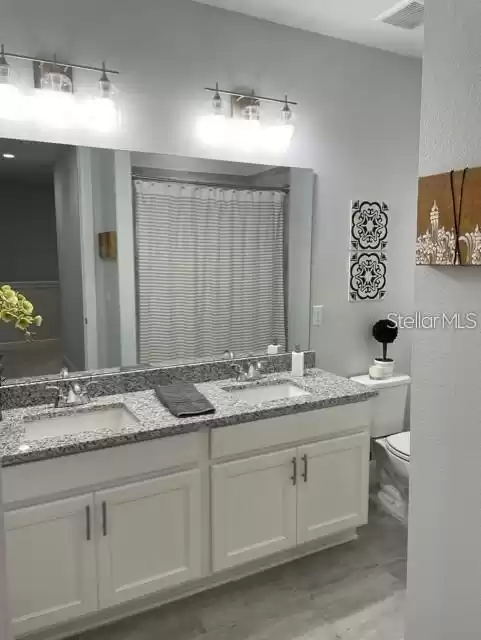 8943 LAKESHORE POINTE DRIVE, WINTER GARDEN, Florida 34787, 3 Bedrooms Bedrooms, ,2 BathroomsBathrooms,Residential,For Sale,LAKESHORE POINTE DRIVE,MFROM681024