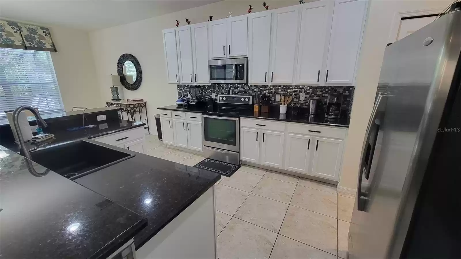 211 LAS FUENTES DRIVE, KISSIMMEE, Florida 34746, 6 Bedrooms Bedrooms, ,5 BathroomsBathrooms,Residential Lease,For Rent,LAS FUENTES,MFRS5107513