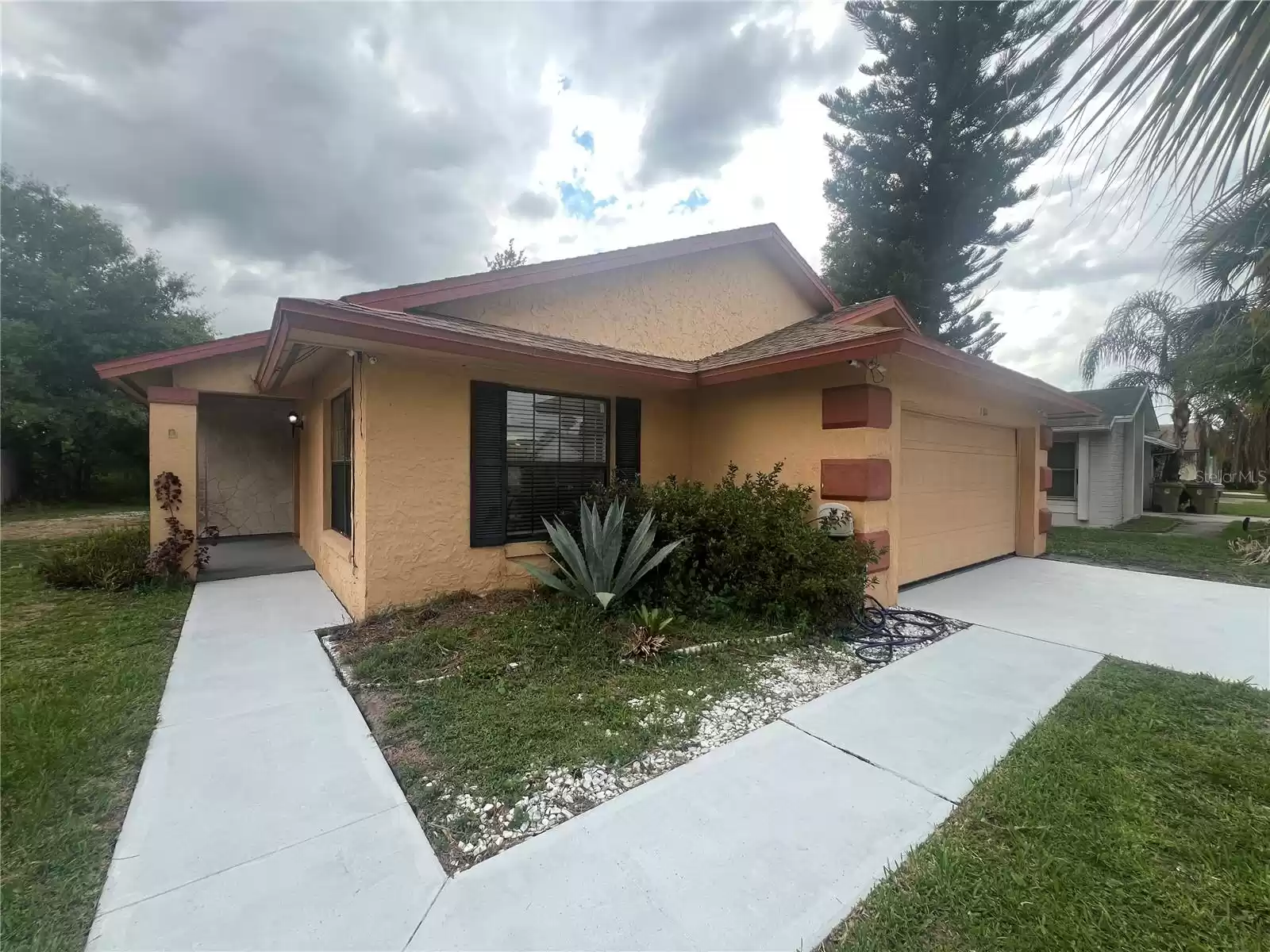 3180 OWASSA COURT, KISSIMMEE, Florida 34746, 2 Bedrooms Bedrooms, ,2 BathroomsBathrooms,Residential,For Sale,OWASSA,MFRS5107296