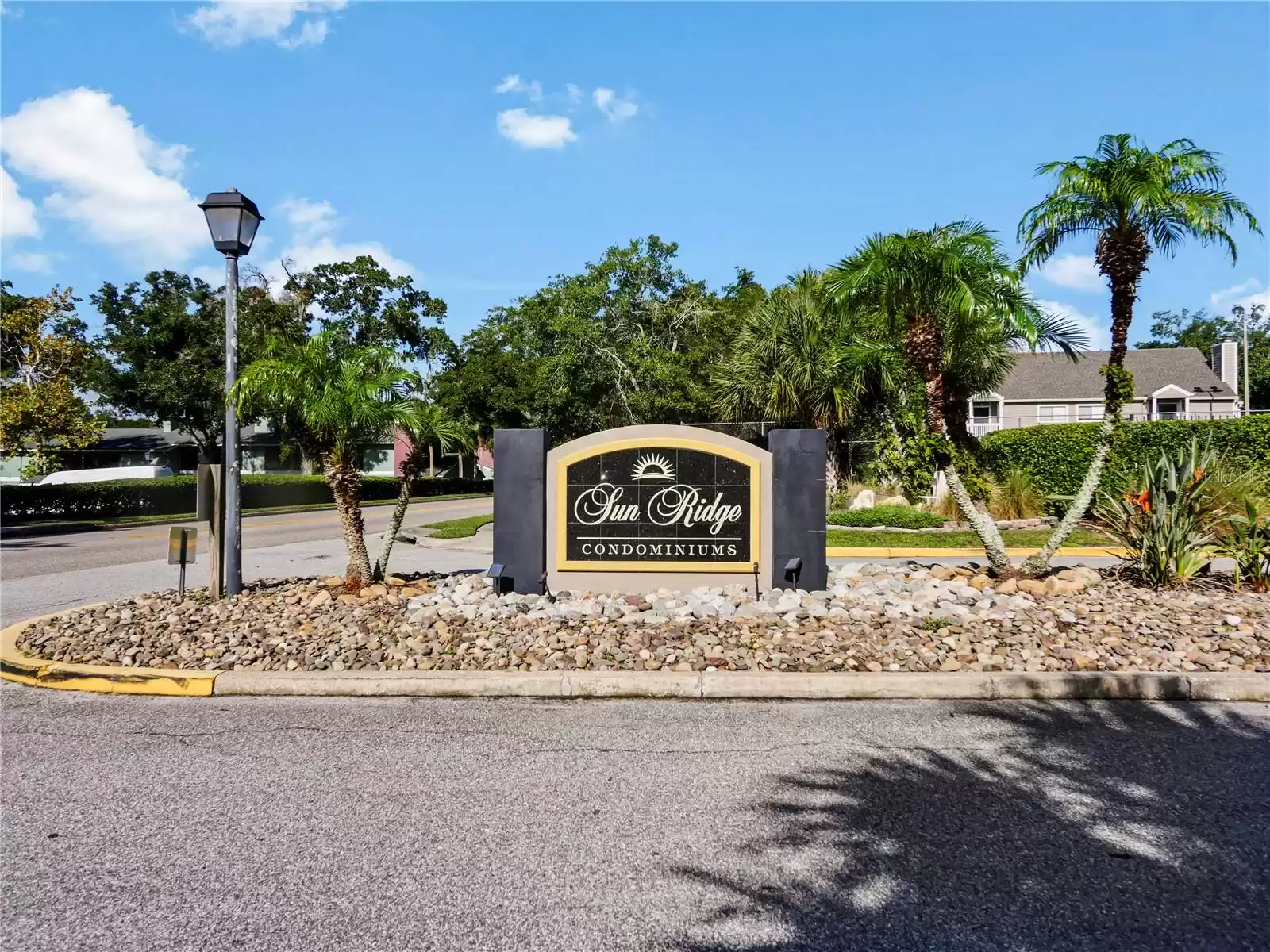 537 SUN RIDGE PLACE, ALTAMONTE SPRINGS, Florida 32714, 2 Bedrooms Bedrooms, ,2 BathroomsBathrooms,Residential,For Sale,SUN RIDGE,MFRO6217534