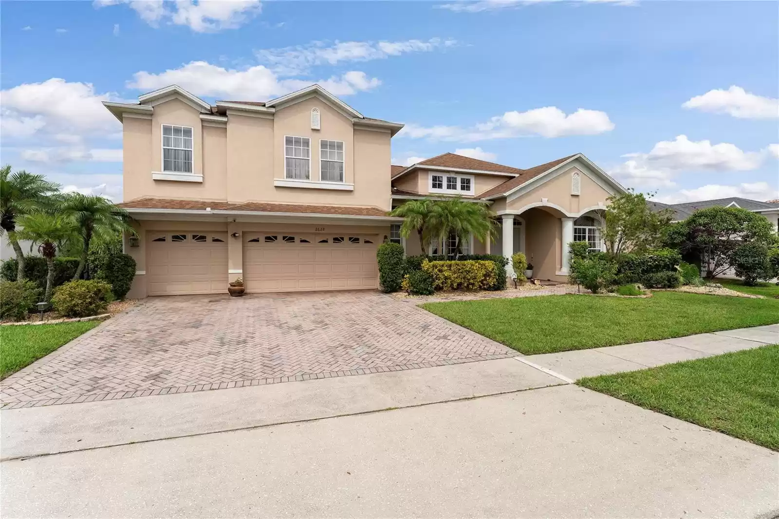 2628 WINDSORGATE LANE, ORLANDO, Florida 32828, 5 Bedrooms Bedrooms, ,3 BathroomsBathrooms,Residential Lease,For Rent,WINDSORGATE,MFRO6218074