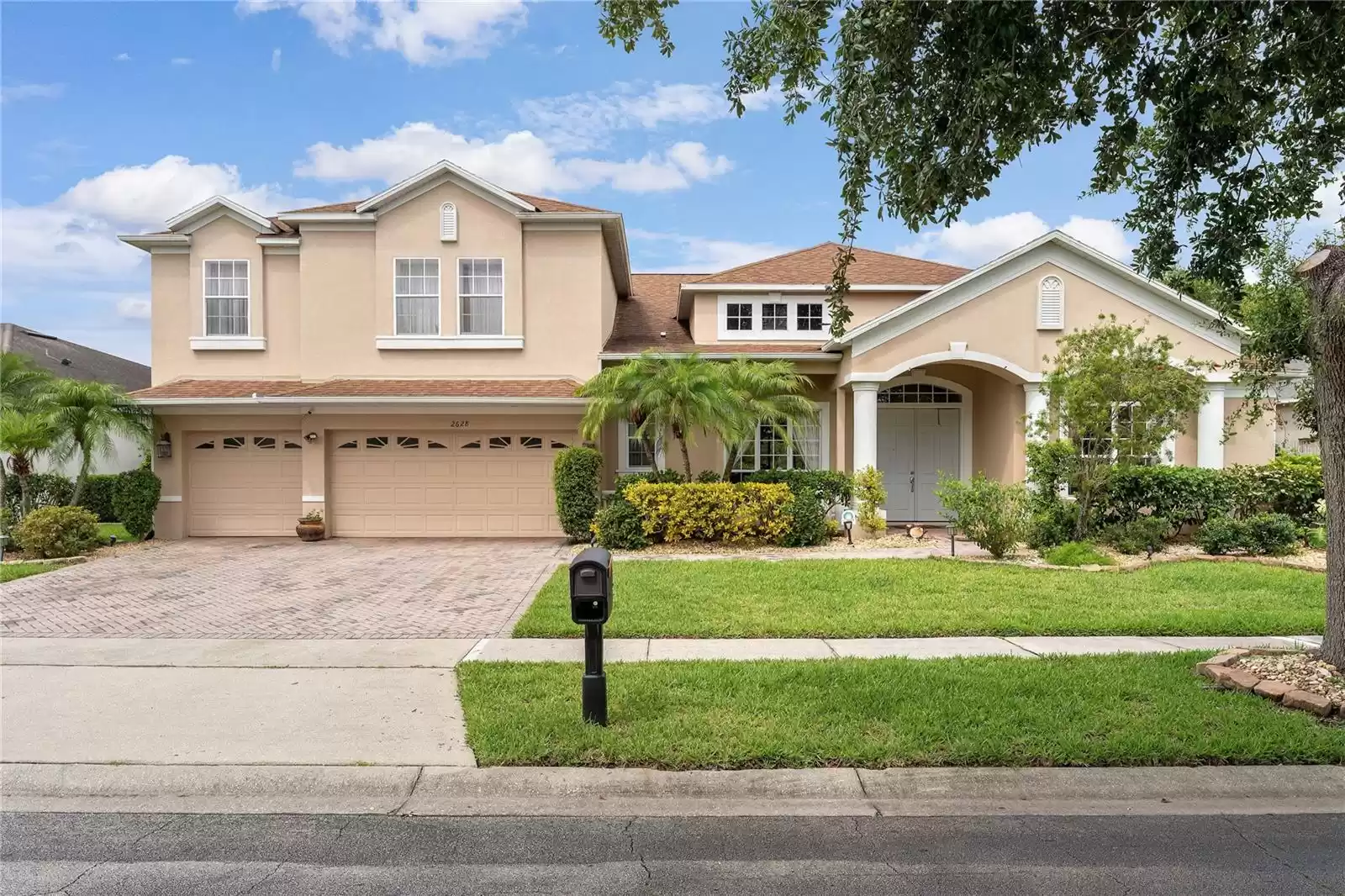 2628 WINDSORGATE LANE, ORLANDO, Florida 32828, 5 Bedrooms Bedrooms, ,3 BathroomsBathrooms,Residential Lease,For Rent,WINDSORGATE,MFRO6218074