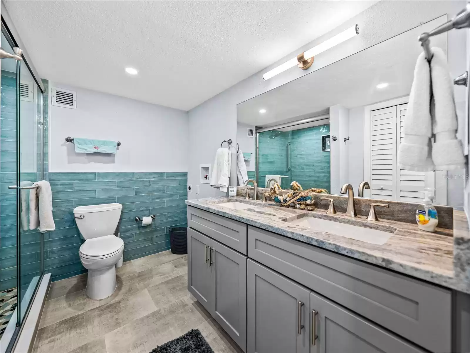 7200 SUNSHINE SKYWAY LANE, SAINT PETERSBURG, Florida 33711, 1 Bedroom Bedrooms, ,1 BathroomBathrooms,Residential Lease,For Rent,SUNSHINE SKYWAY,MFRU8247546