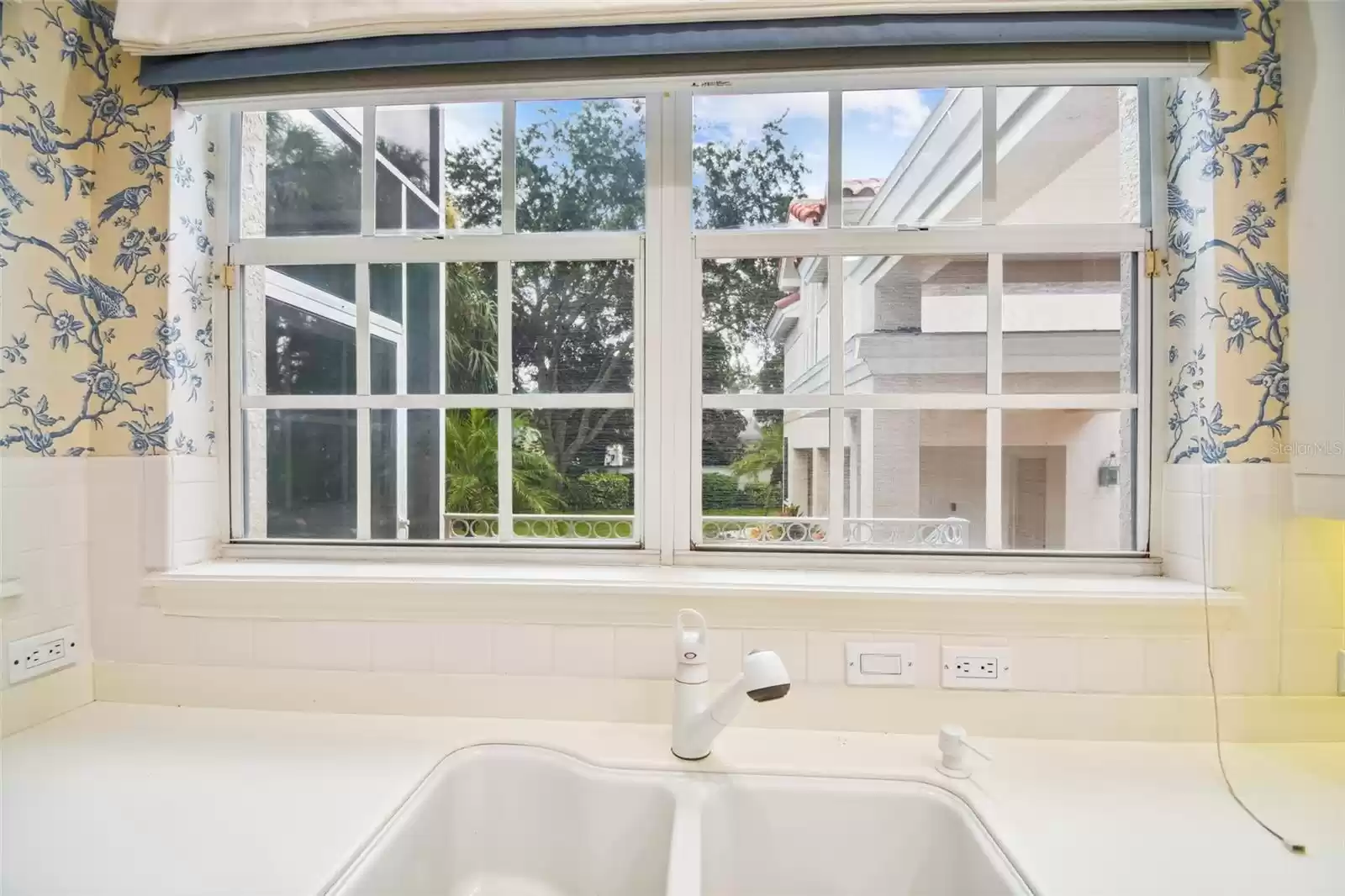 4960 SANDPIPER LANE, SAINT PETERSBURG, Florida 33711, 4 Bedrooms Bedrooms, ,3 BathroomsBathrooms,Residential Lease,For Rent,SANDPIPER,MFRU8248096