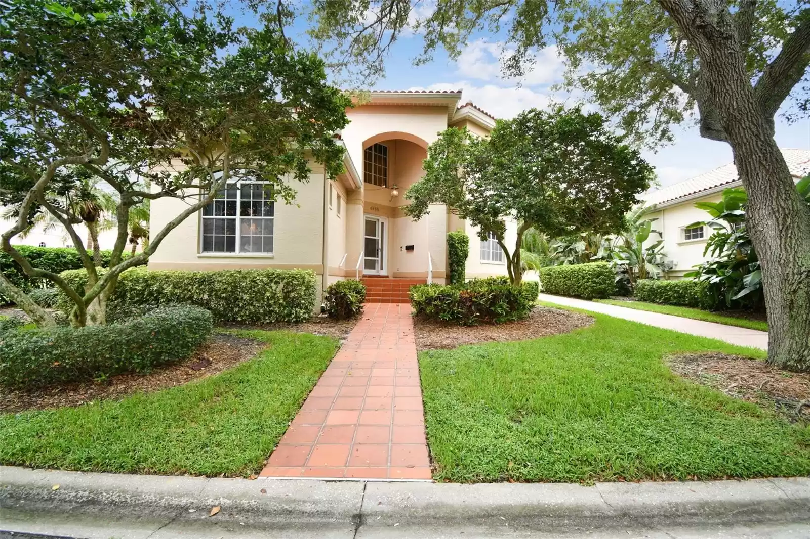 4960 SANDPIPER LANE, SAINT PETERSBURG, Florida 33711, 4 Bedrooms Bedrooms, ,3 BathroomsBathrooms,Residential Lease,For Rent,SANDPIPER,MFRU8248096