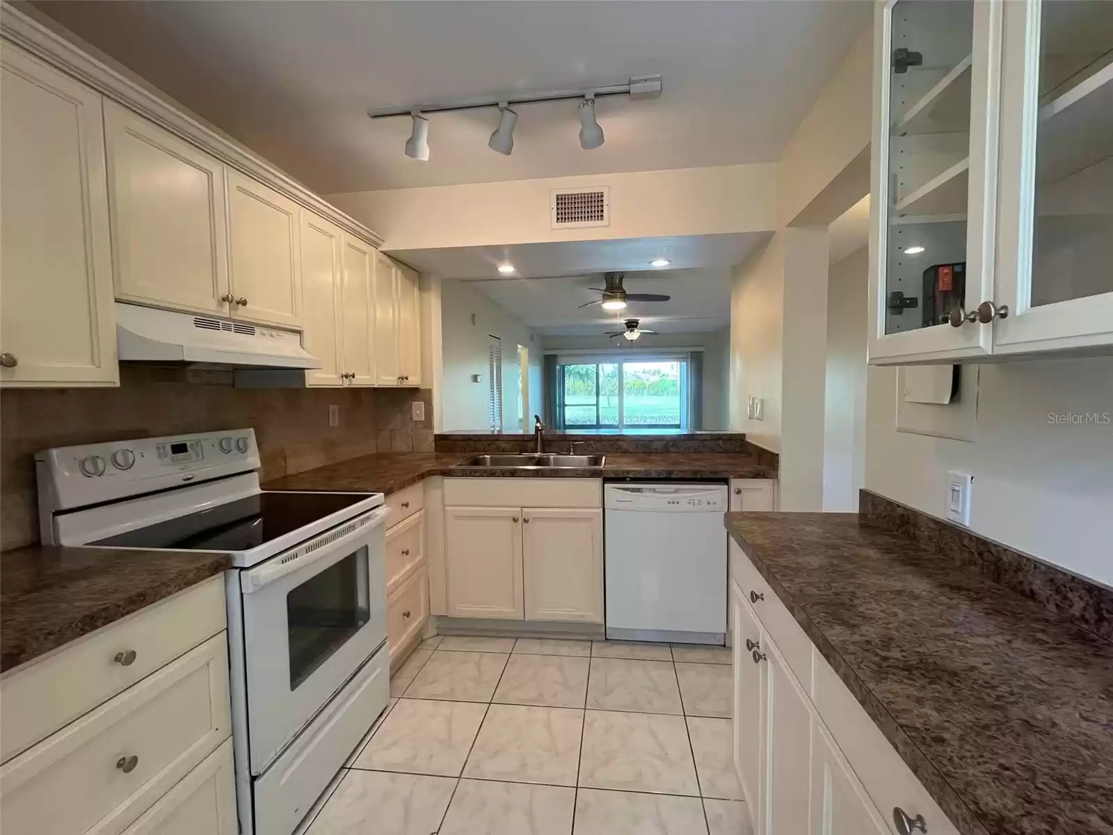 6219 PALMA DEL MAR BOULEVARD, ST PETERSBURG, Florida 33715, 2 Bedrooms Bedrooms, ,2 BathroomsBathrooms,Residential Lease,For Rent,PALMA DEL MAR,MFRU8248447