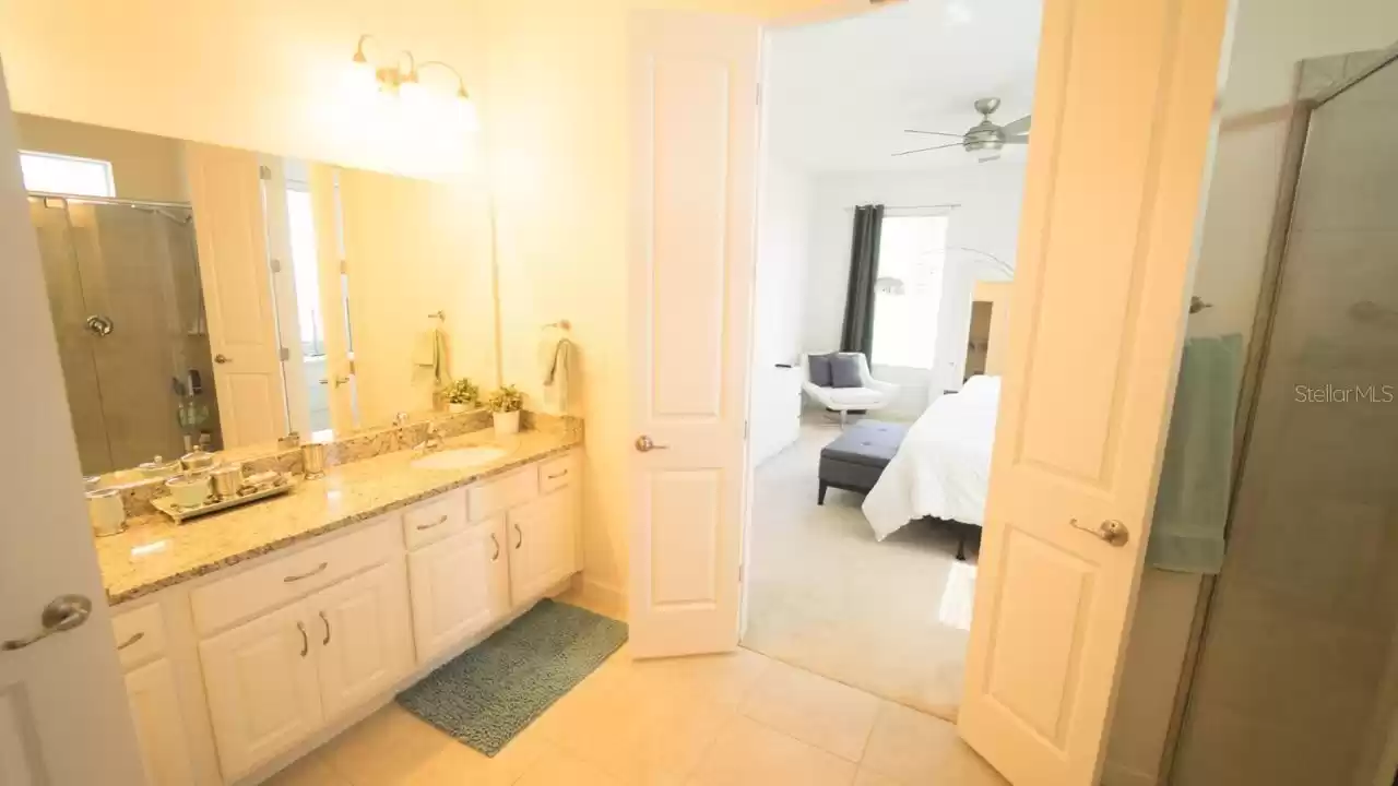 2602 YOUNTVILLE AVENUE, KISSIMMEE, Florida 34741, 5 Bedrooms Bedrooms, ,5 BathroomsBathrooms,Residential,For Sale,YOUNTVILLE,0,MFRO6218997