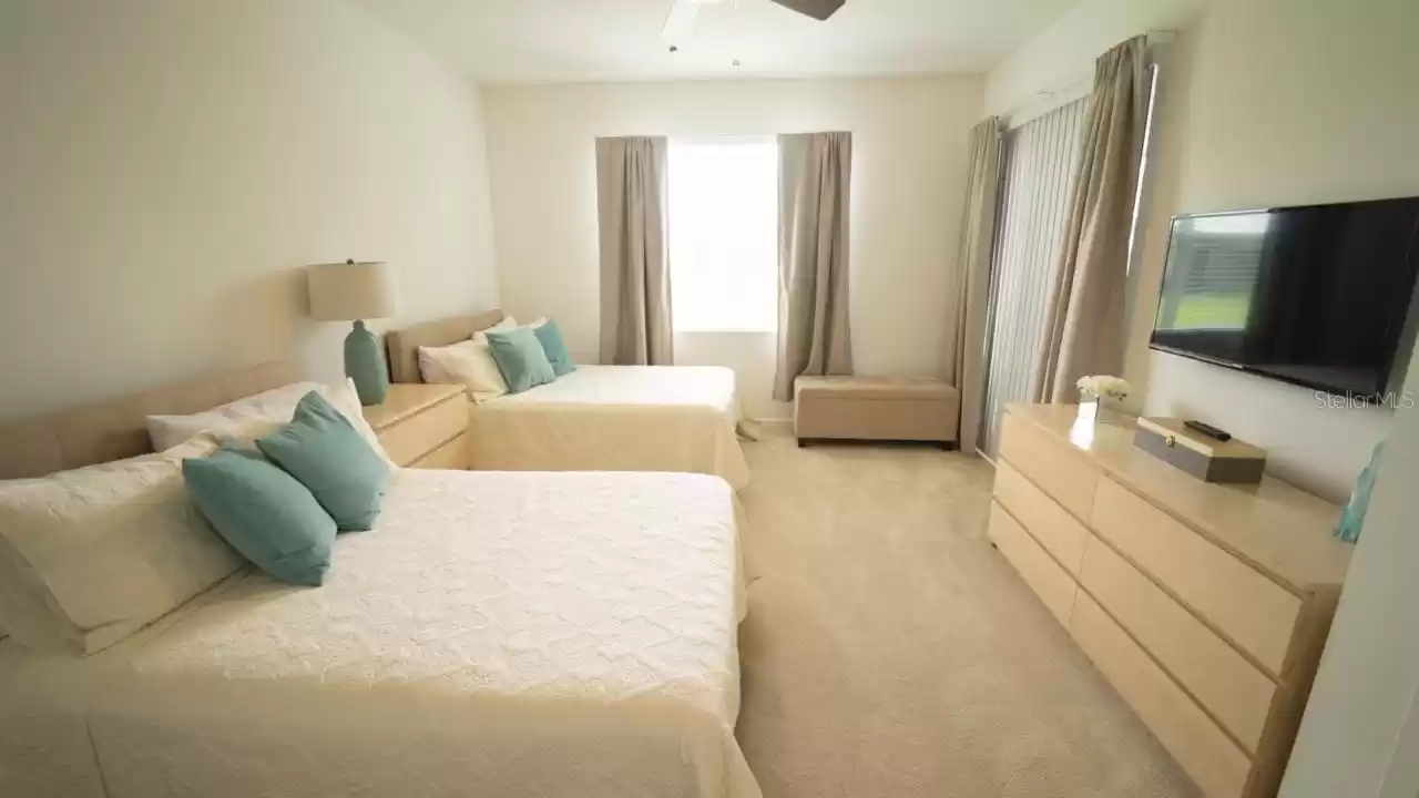 2602 YOUNTVILLE AVENUE, KISSIMMEE, Florida 34741, 5 Bedrooms Bedrooms, ,5 BathroomsBathrooms,Residential,For Sale,YOUNTVILLE,0,MFRO6218997