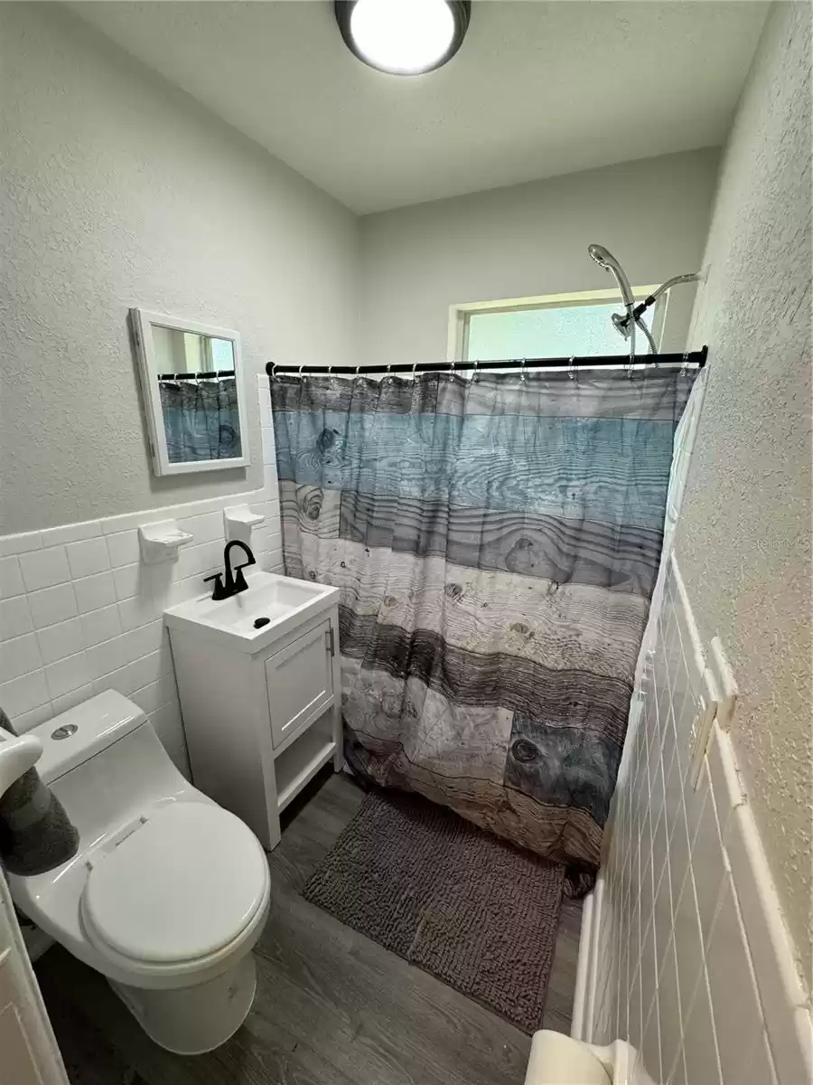 779 9TH AVENUE, SAINT PETERSBURG, Florida 33701, ,1 BathroomBathrooms,Residential Lease,For Rent,9TH,MFRU8248615