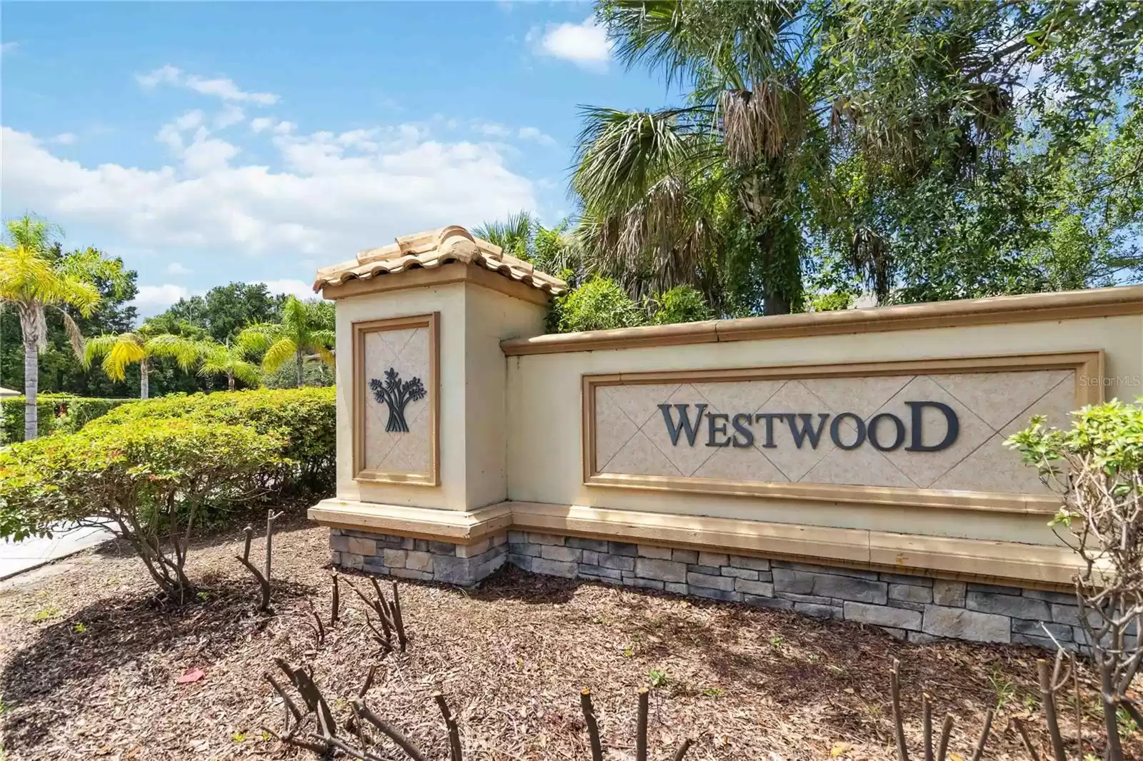 3528 SENECA CLUB LOOP, ORLANDO, Florida 32808, 3 Bedrooms Bedrooms, ,2 BathroomsBathrooms,Residential,For Sale,SENECA CLUB,MFRO6219018