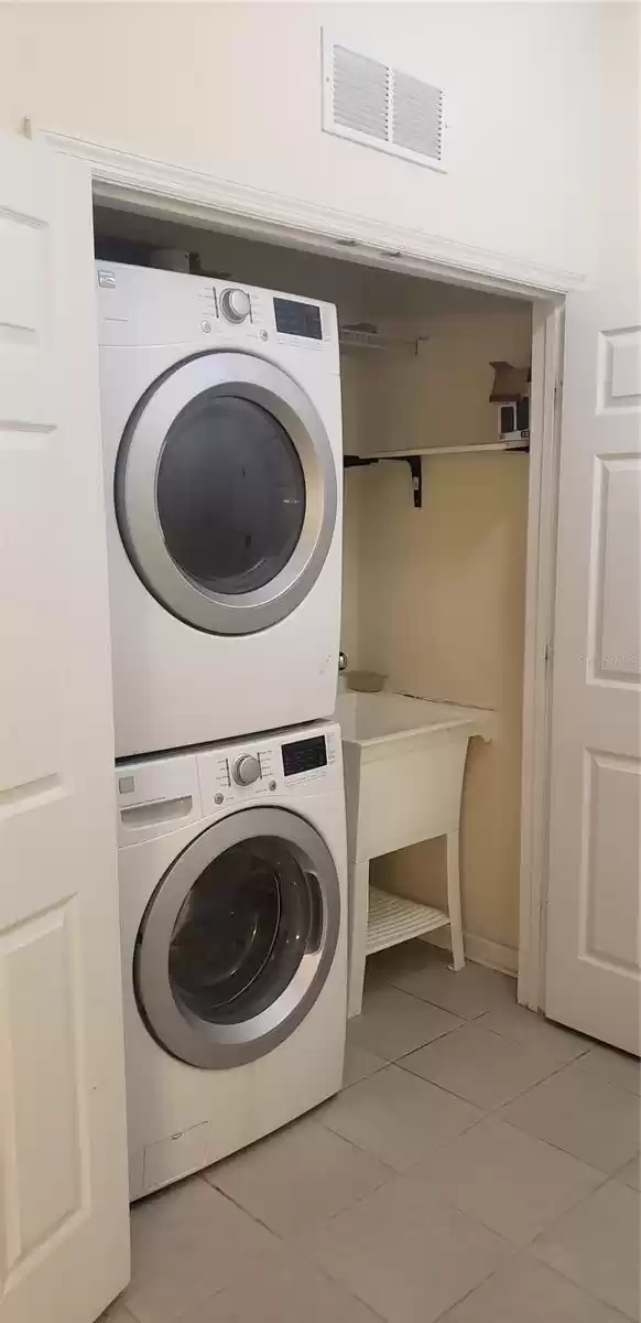 washer and dryer