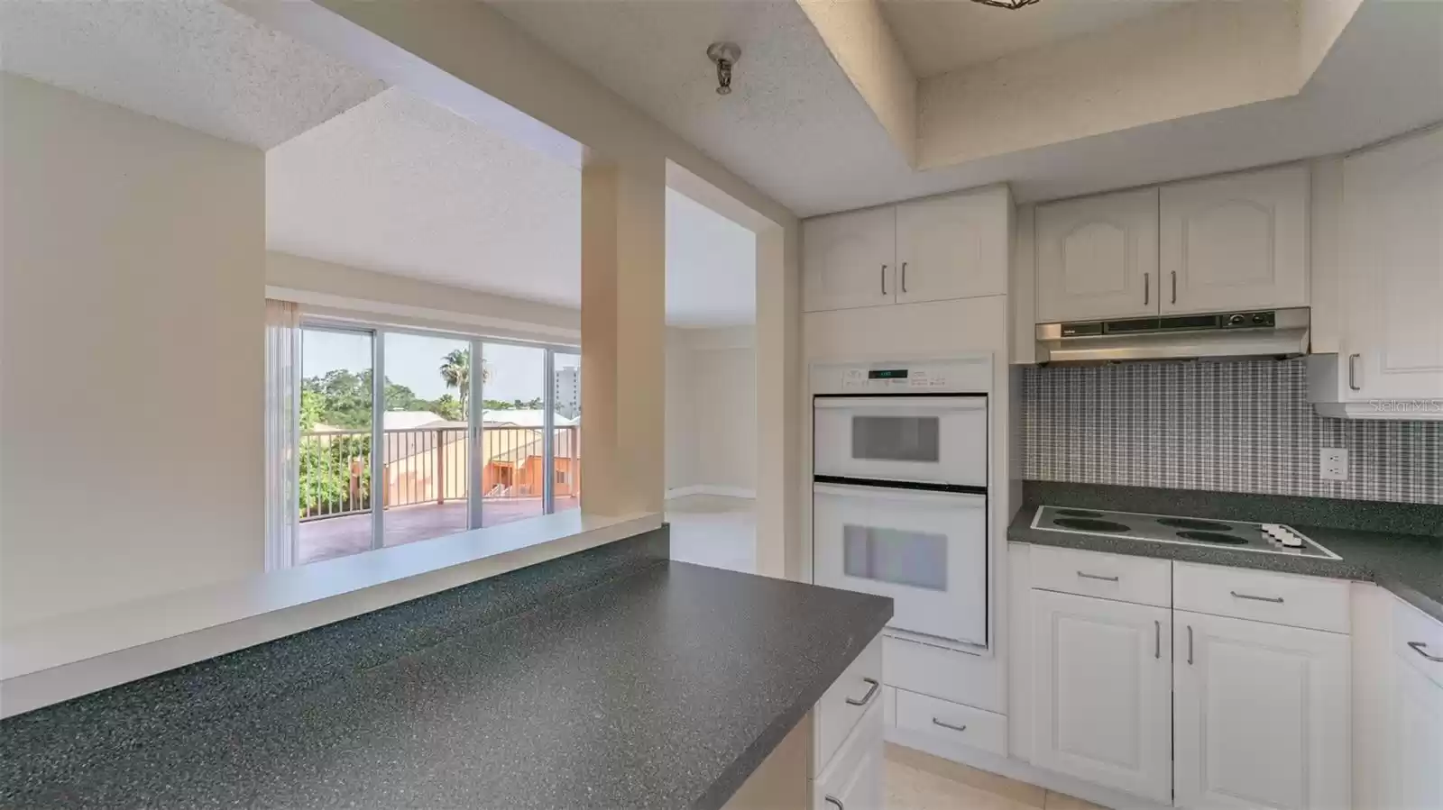 7430 SUNSHINE SKYWAY LANE, ST PETERSBURG, Florida 33711, 2 Bedrooms Bedrooms, ,2 BathroomsBathrooms,Residential Lease,For Rent,SUNSHINE SKYWAY,MFRT3538292