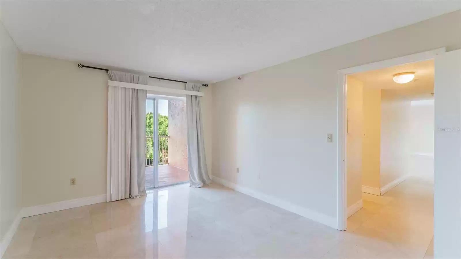 7430 SUNSHINE SKYWAY LANE, ST PETERSBURG, Florida 33711, 2 Bedrooms Bedrooms, ,2 BathroomsBathrooms,Residential Lease,For Rent,SUNSHINE SKYWAY,MFRT3538292