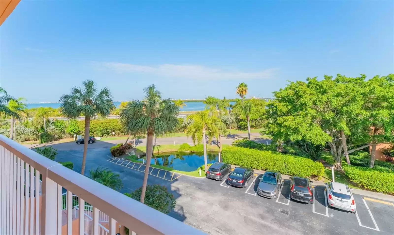 7430 SUNSHINE SKYWAY LANE, ST PETERSBURG, Florida 33711, 2 Bedrooms Bedrooms, ,2 BathroomsBathrooms,Residential Lease,For Rent,SUNSHINE SKYWAY,MFRT3538292