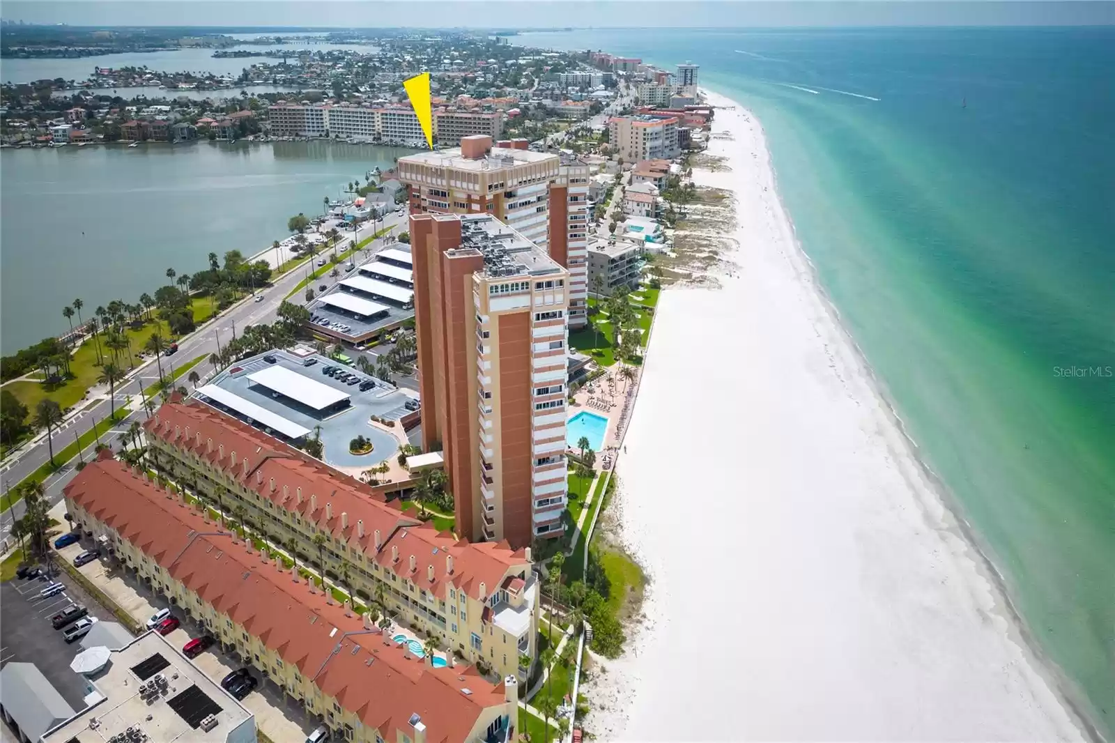 17920 GULF BOULEVARD, REDINGTON SHORES, Florida 33708, 2 Bedrooms Bedrooms, ,2 BathroomsBathrooms,Residential Lease,For Rent,GULF,MFRU8248662