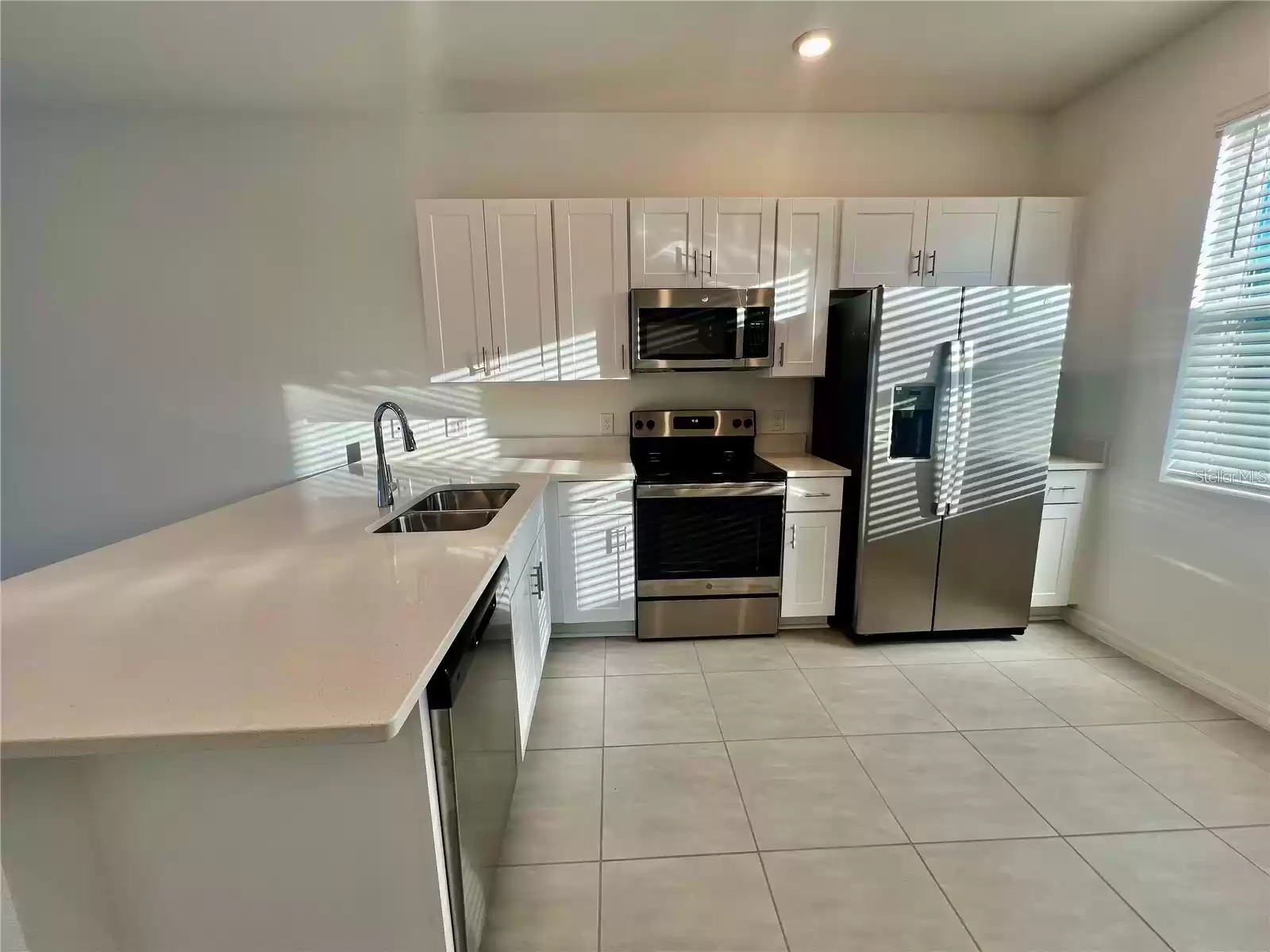 2021 VIEWFINDER STREET, KISSIMMEE, Florida 34758, 2 Bedrooms Bedrooms, ,2 BathroomsBathrooms,Residential Lease,For Rent,VIEWFINDER,MFRO6219645