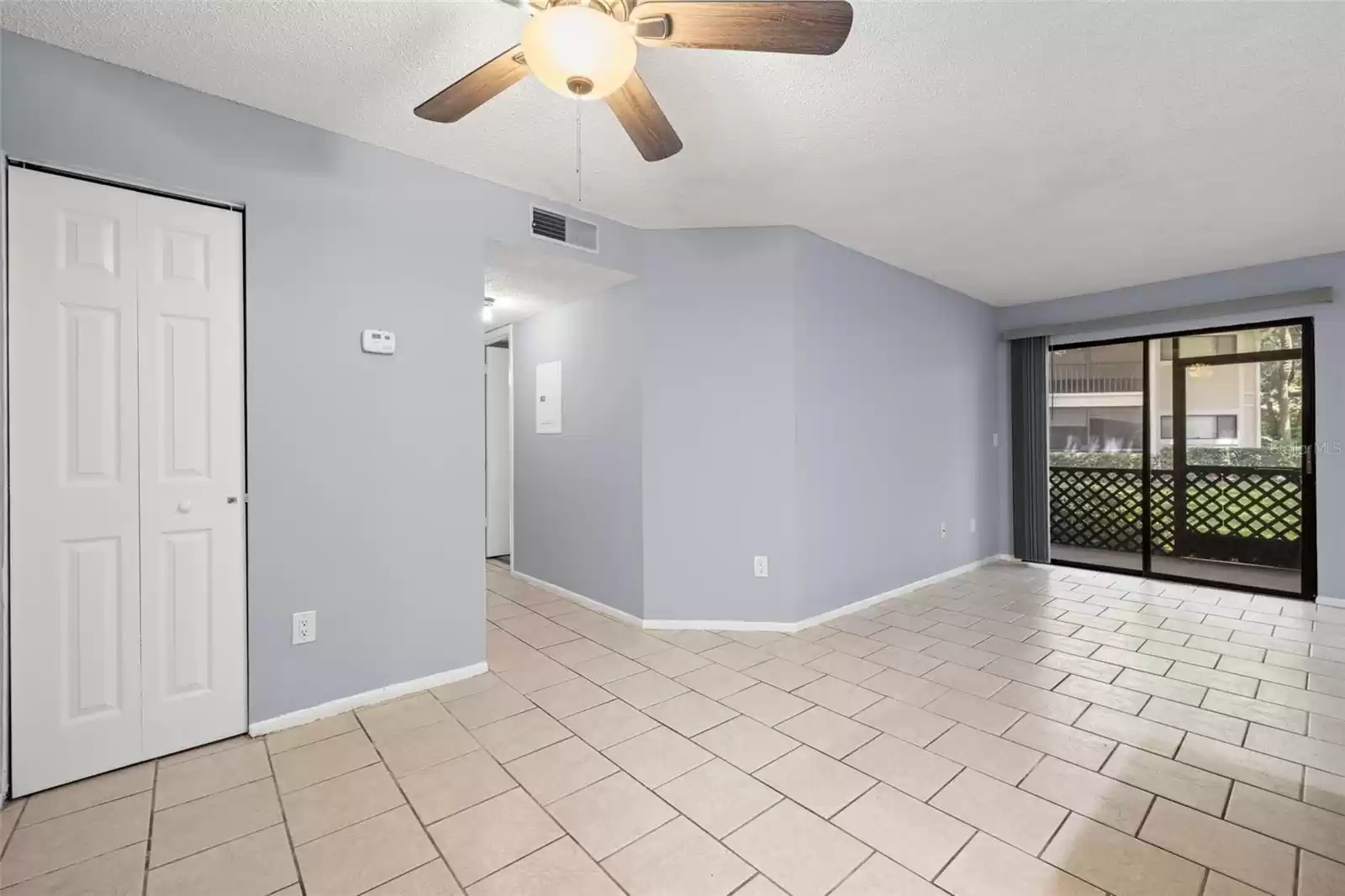 6008 LAKETREE LANE, TEMPLE TERRACE, Florida 33617, 3 Bedrooms Bedrooms, ,2 BathroomsBathrooms,Residential Lease,For Rent,LAKETREE,MFRT3538374