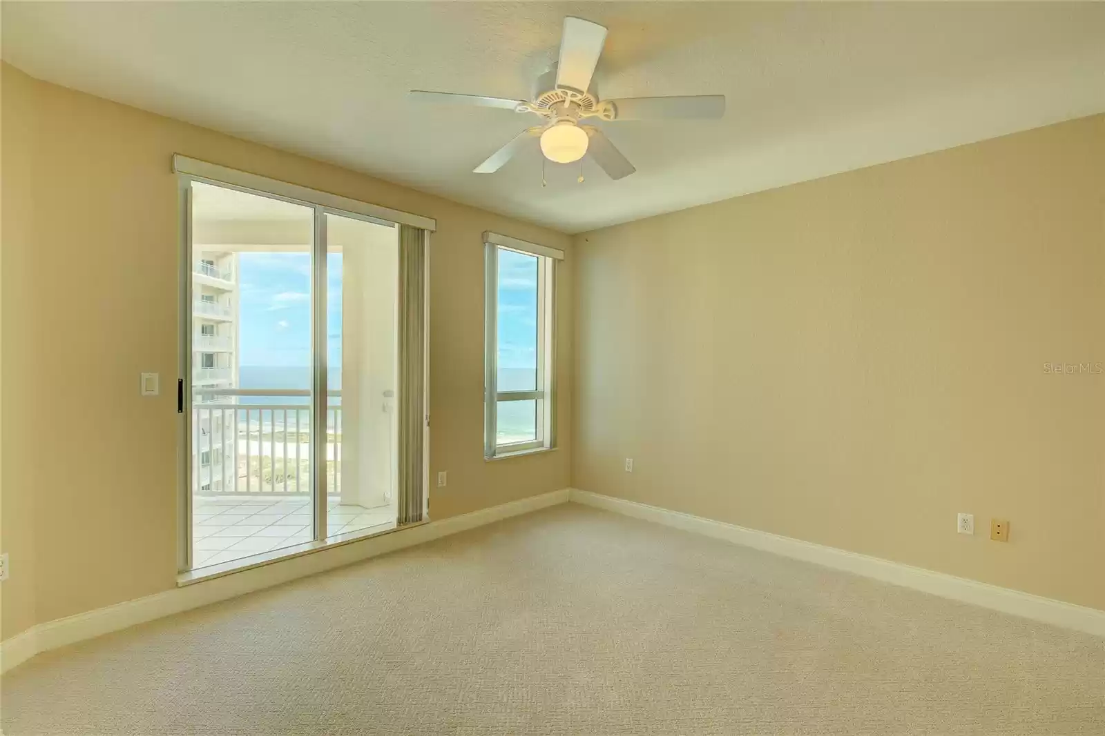 1170 GULF BOULEVARD, CLEARWATER BEACH, Florida 33767, 2 Bedrooms Bedrooms, ,2 BathroomsBathrooms,Residential Lease,For Rent,GULF,MFRU8248673