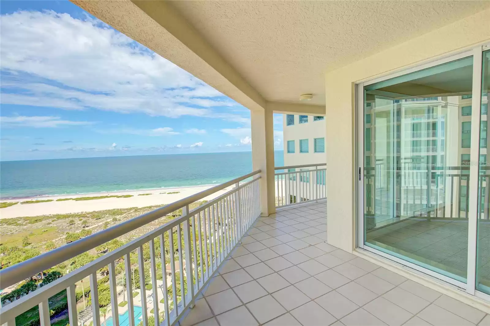 1170 GULF BOULEVARD, CLEARWATER BEACH, Florida 33767, 2 Bedrooms Bedrooms, ,2 BathroomsBathrooms,Residential Lease,For Rent,GULF,MFRU8248673